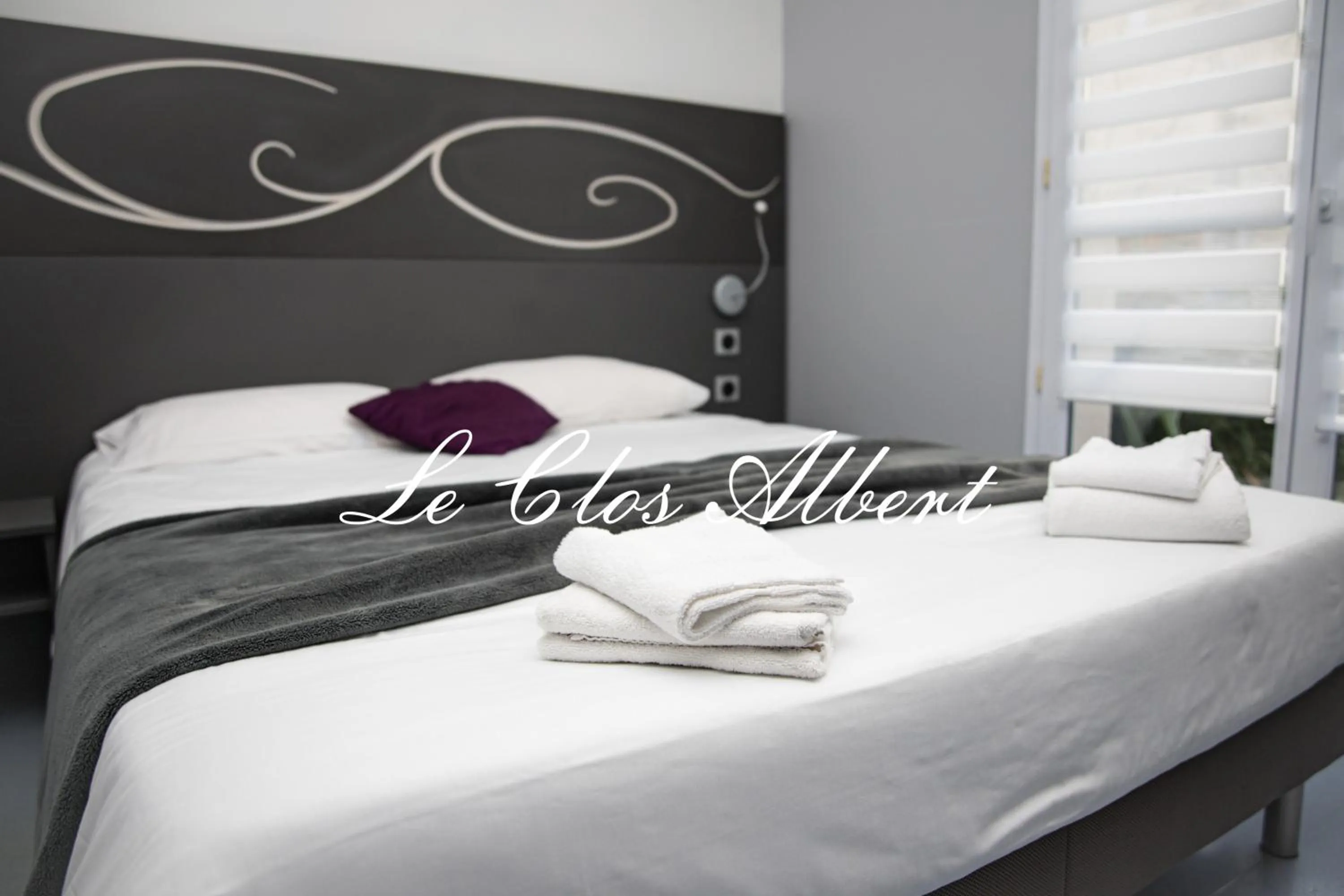 Bed in Le Clos Albert