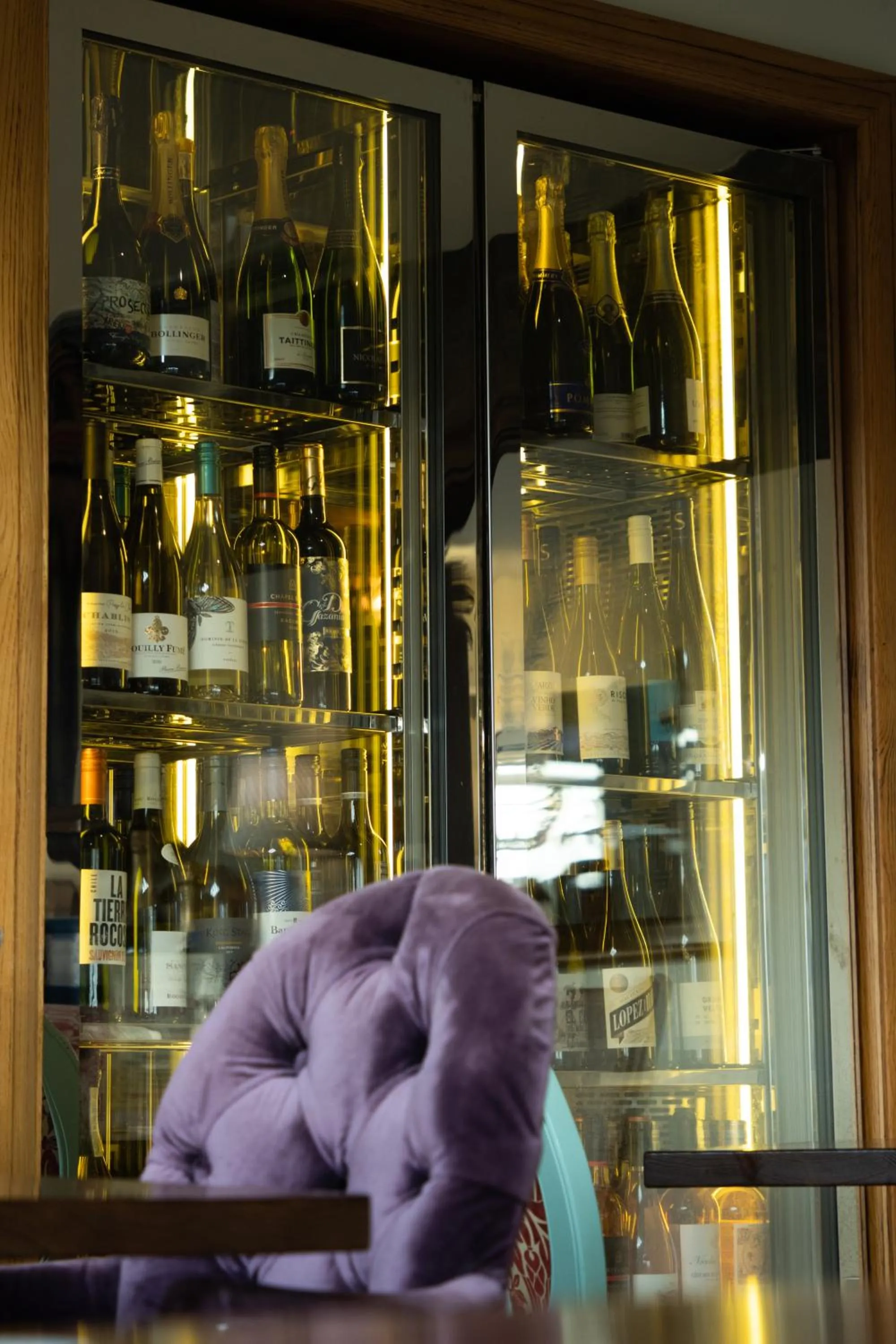 Drinks in The Peacock at Barlow