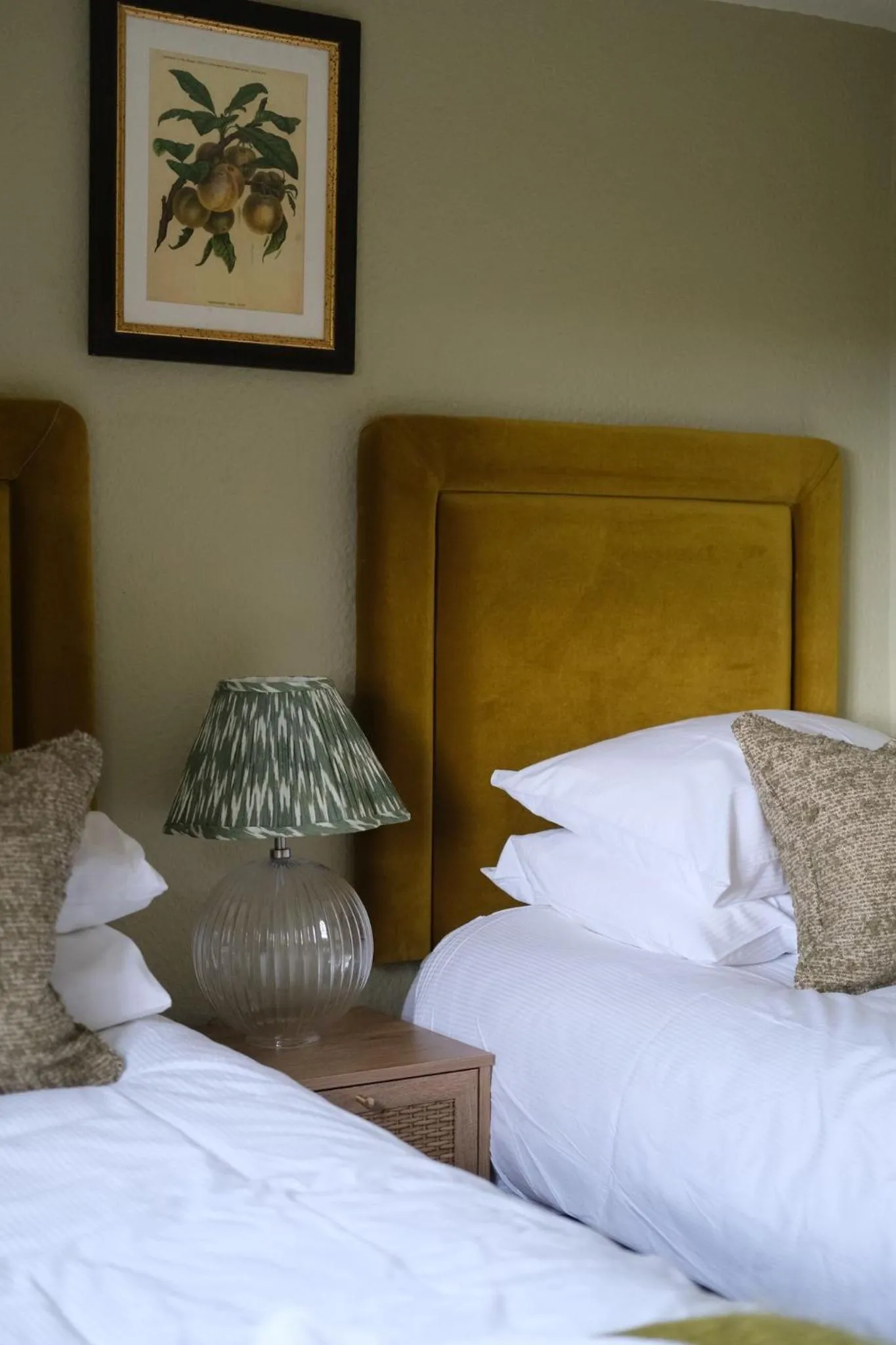 Bed in The Peacock at Barlow