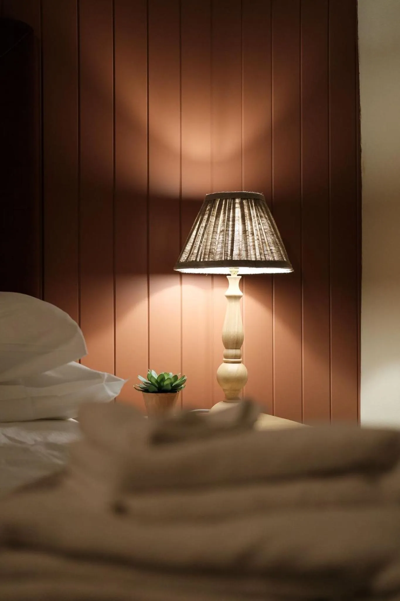 Bed in The Peacock at Barlow