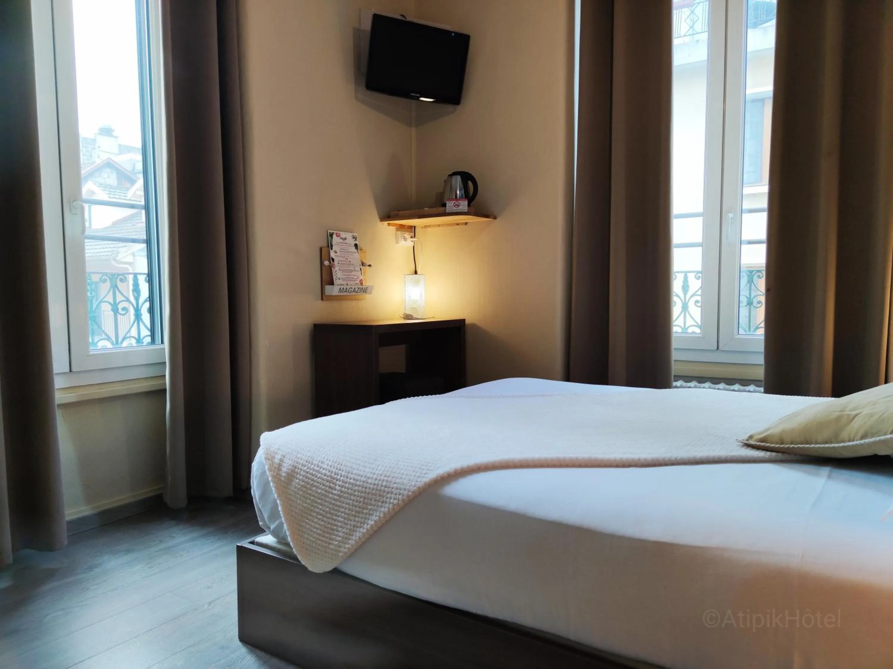 Bed in Atipik Hôtel