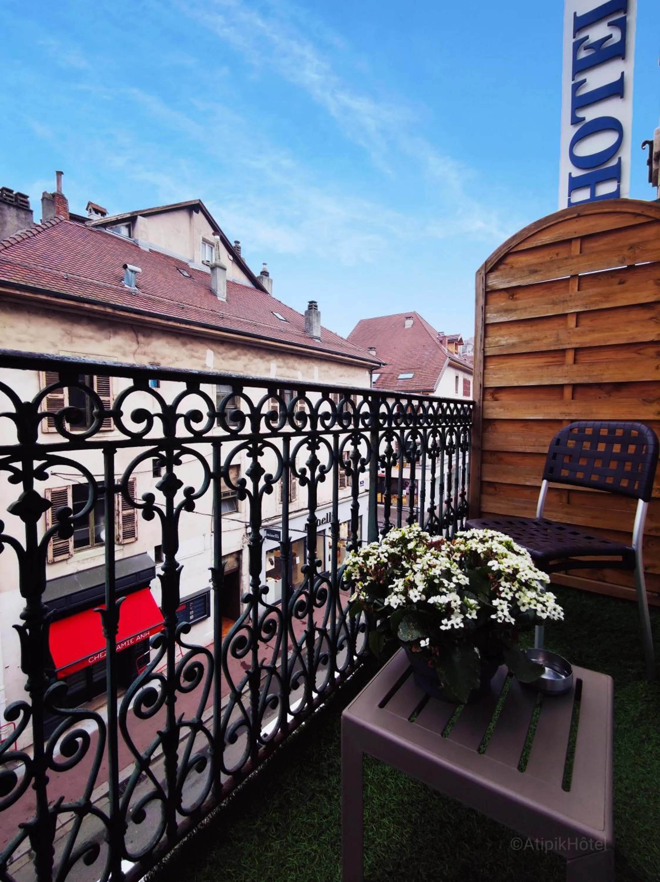 Balcony/Terrace in Atipik Hôtel
