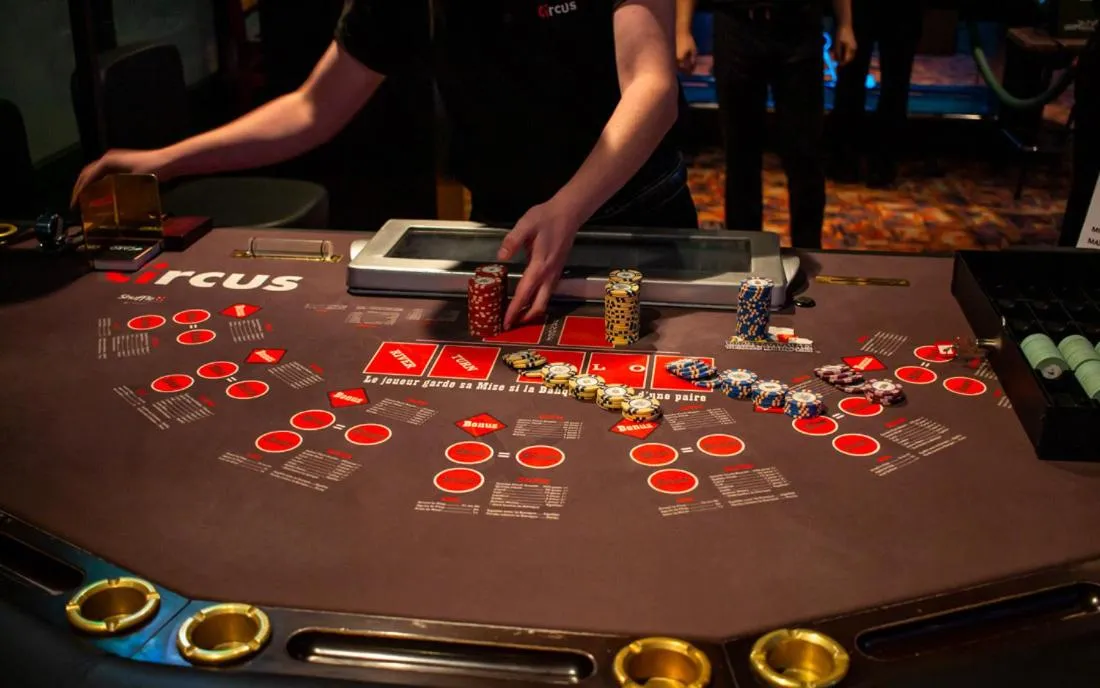 Casino in Hôtel Restaurant Les Touristes