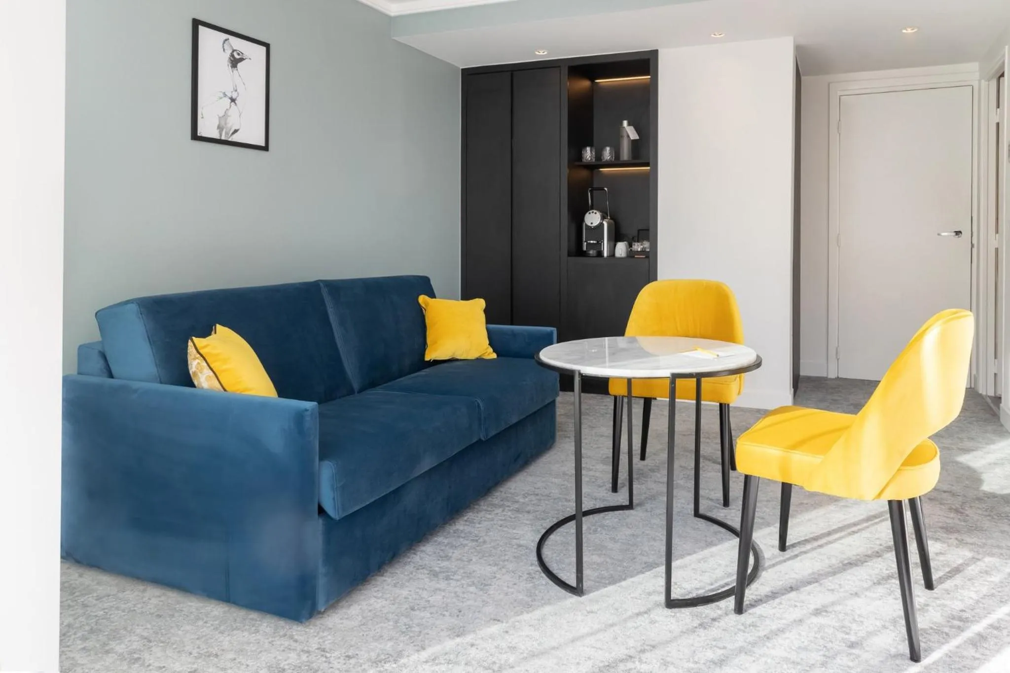 Photo of the whole room in voco Paris Montparnasse by IHG