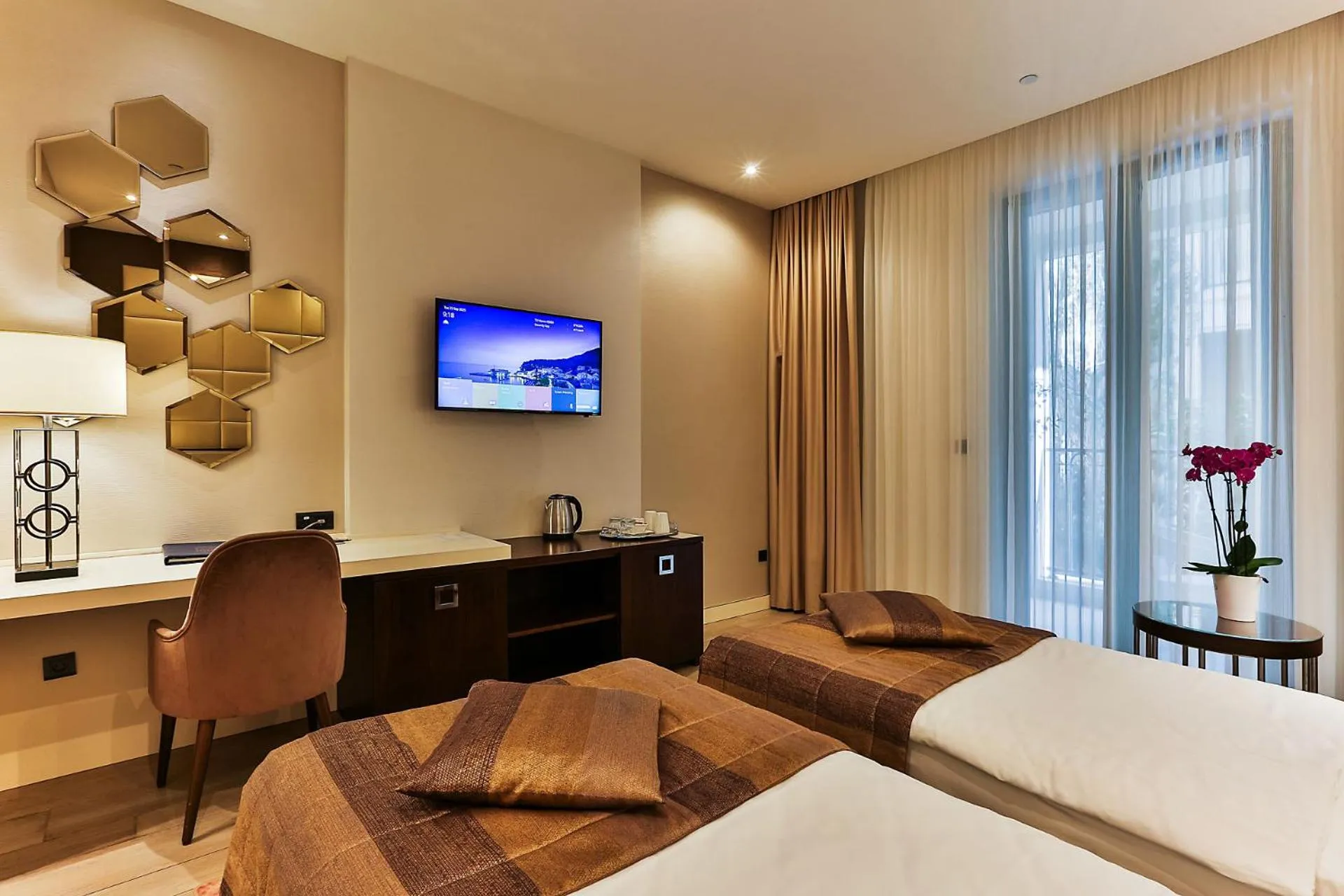 Bedroom, Bed in Hotel Riva by Aycon