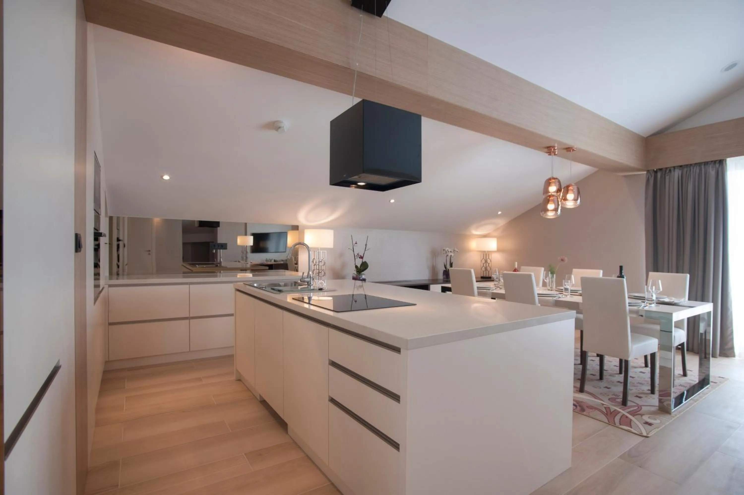 Kitchen or kitchenette in Hotel Riva by Aycon