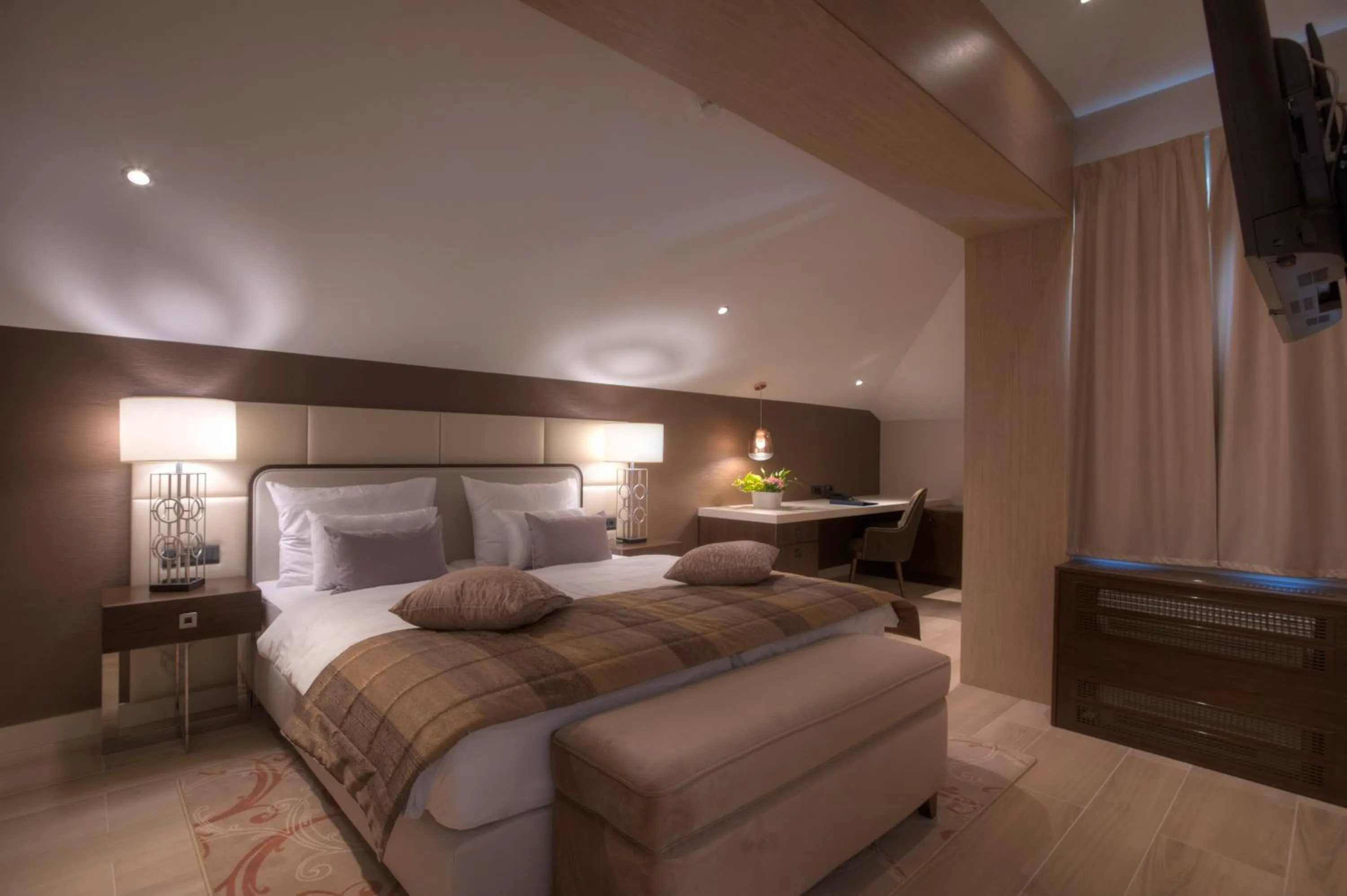 Bedroom, Bed in Hotel Riva by Aycon