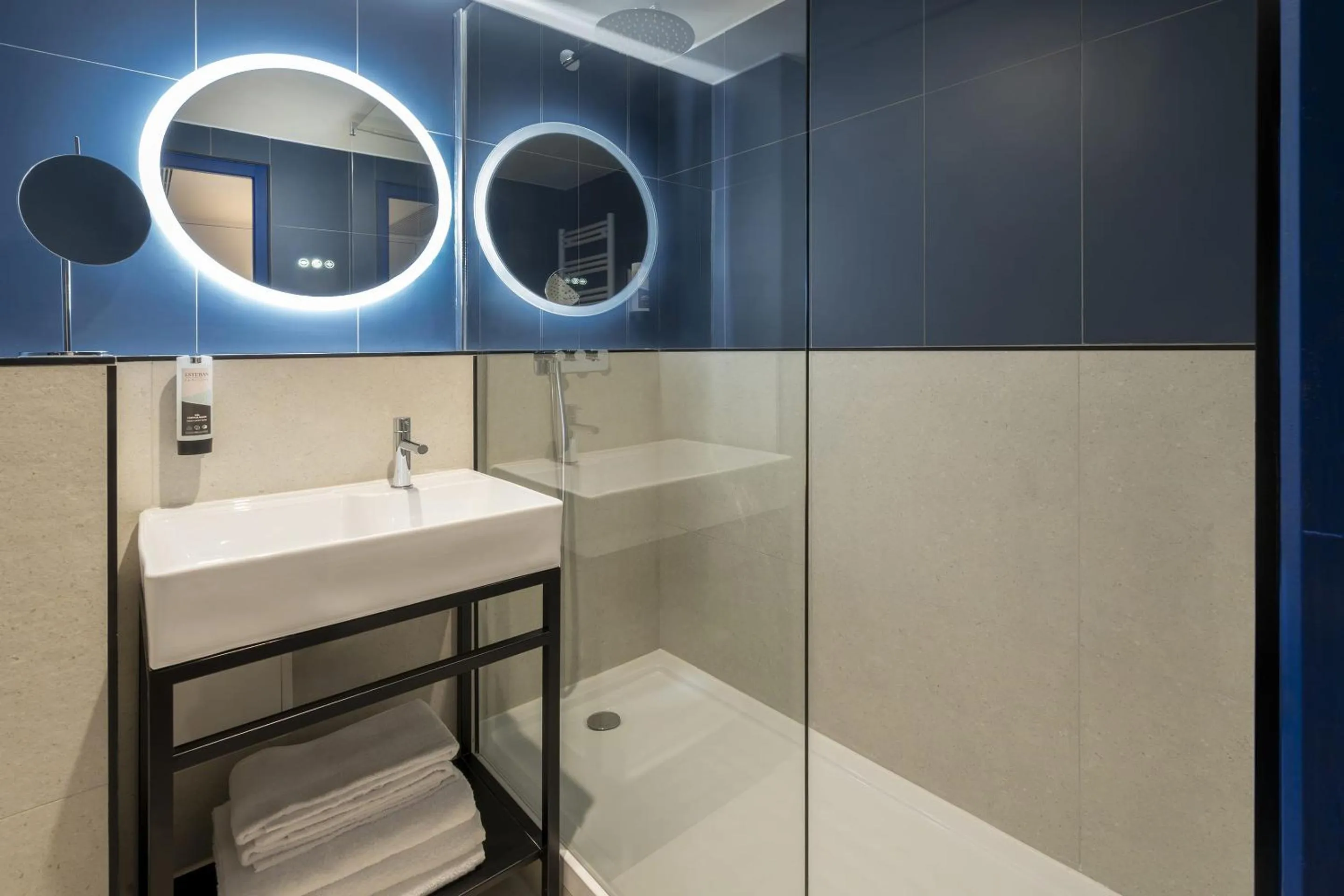 Shower in Best Western Kobalt Annecy Nord - Epagny