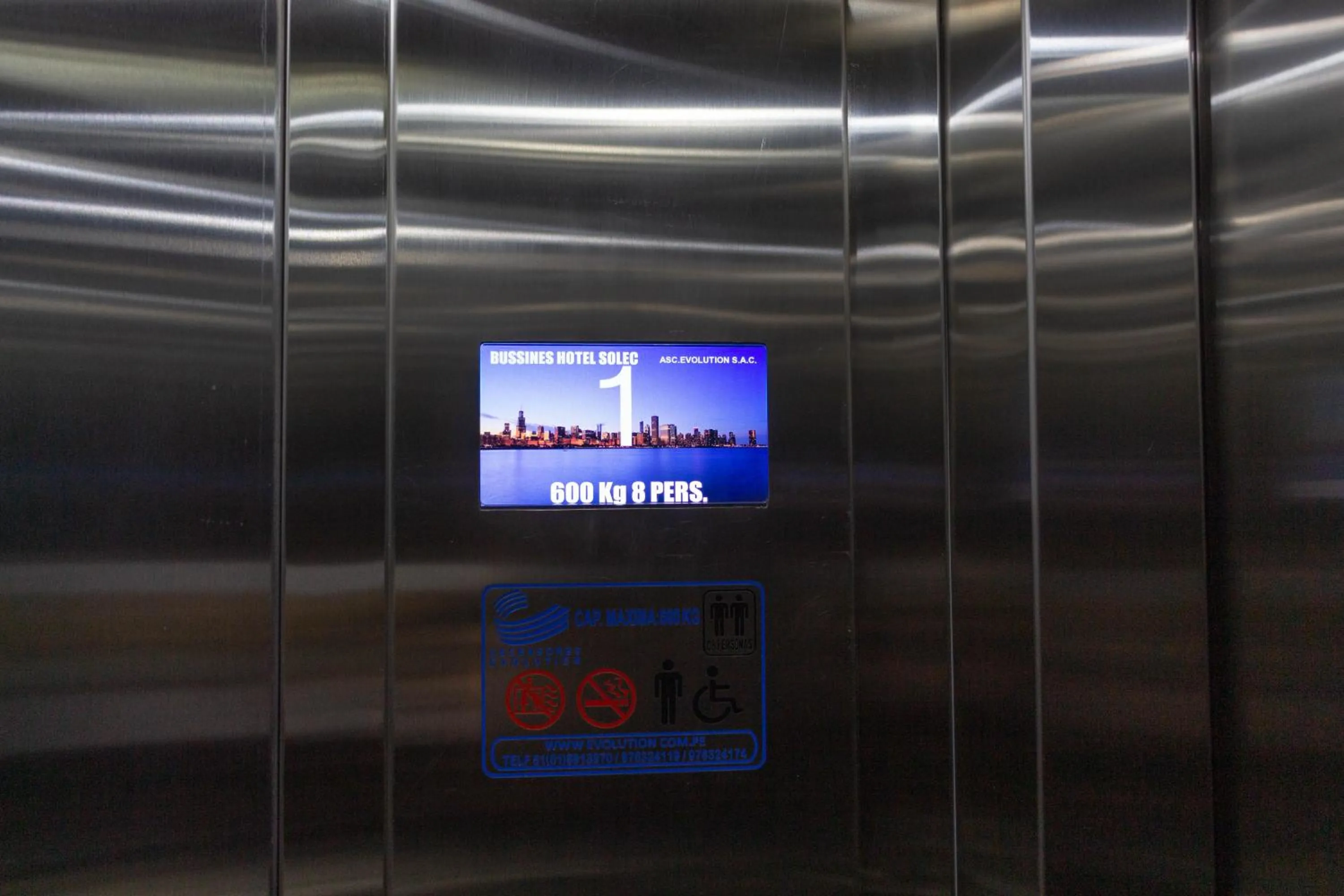elevator in Hotel Solec