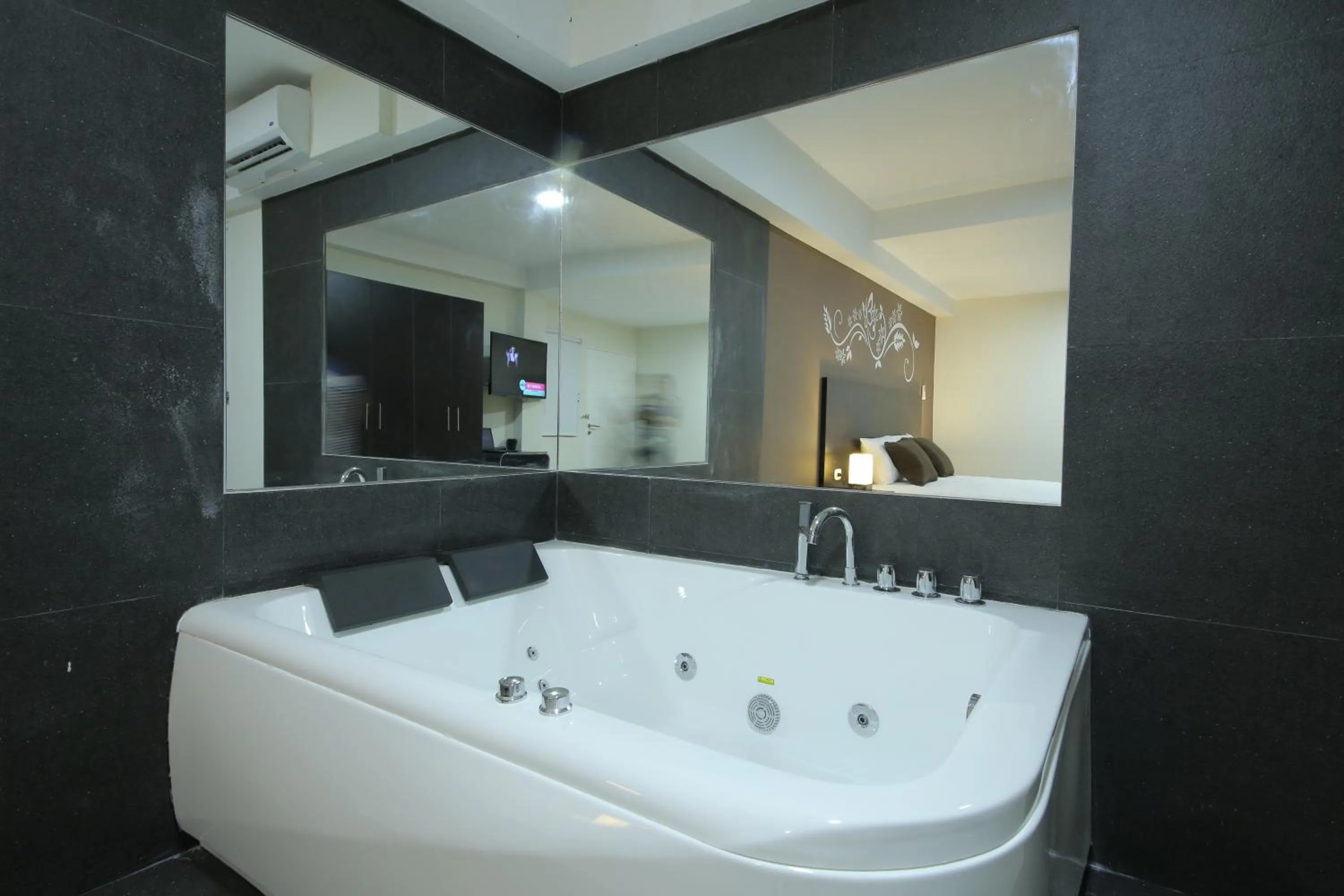 Bathroom in Hotel Solec