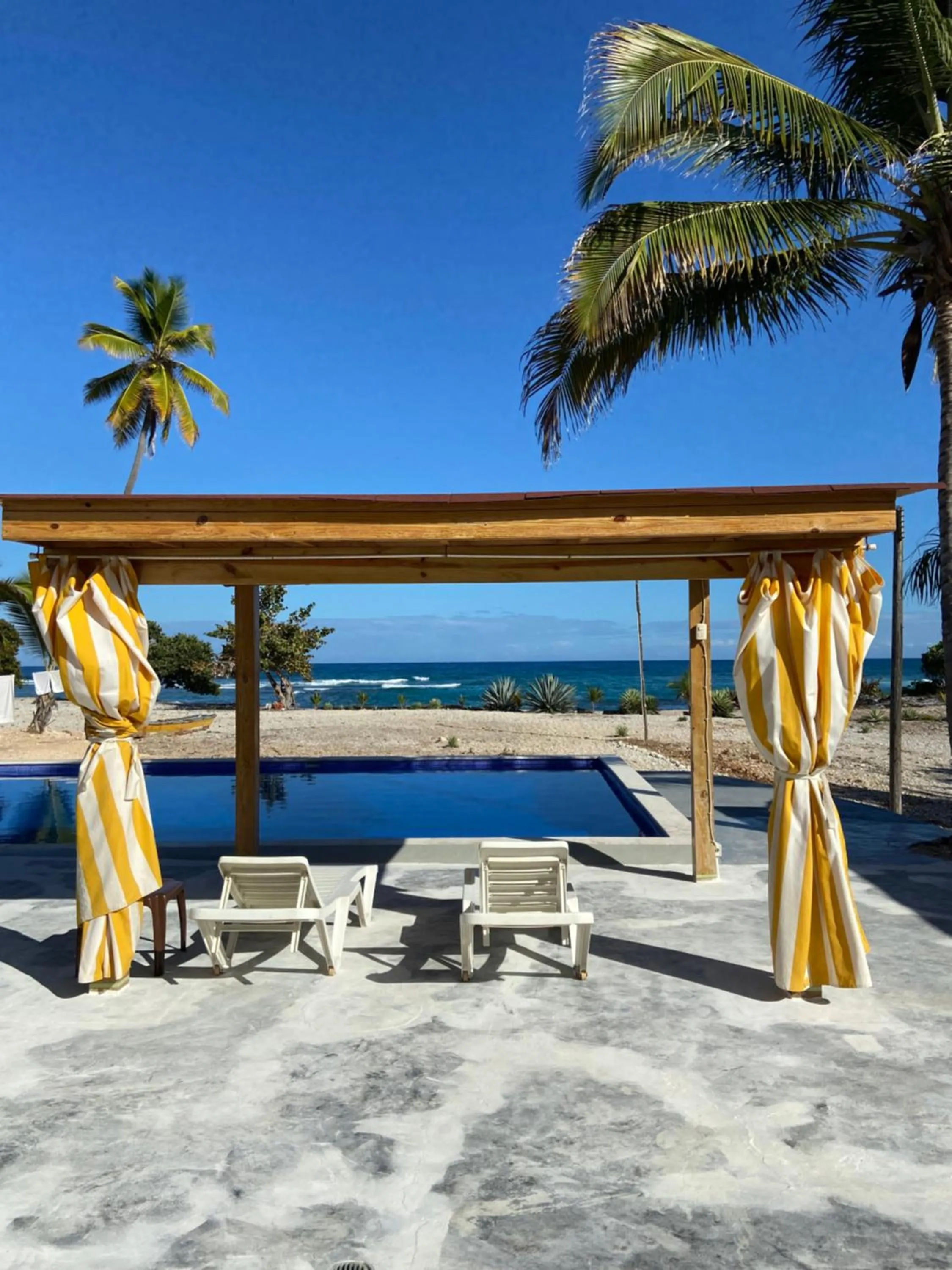 Swimming pool in Hotel Al Mare