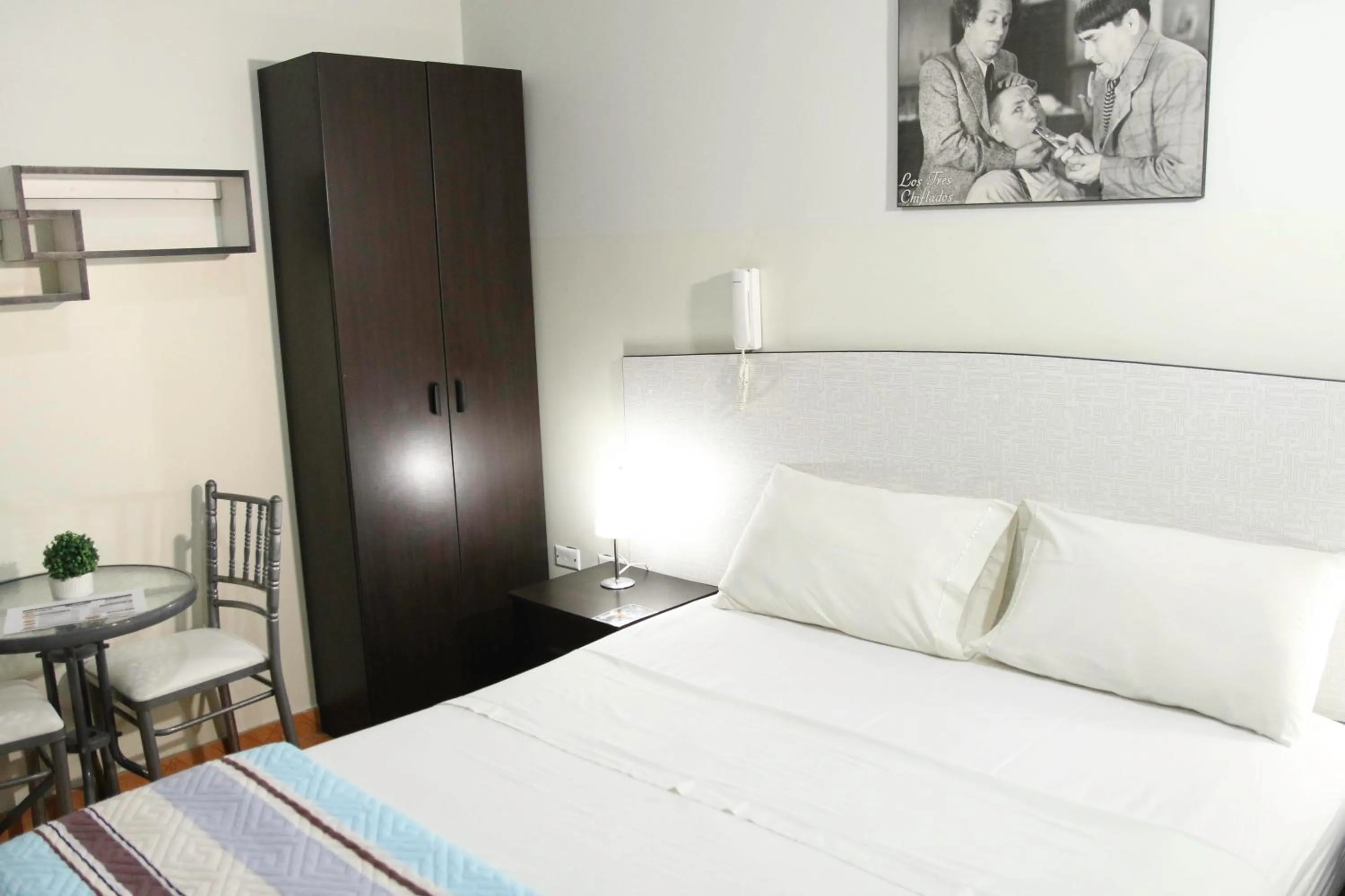 Bed in Hotel Venture