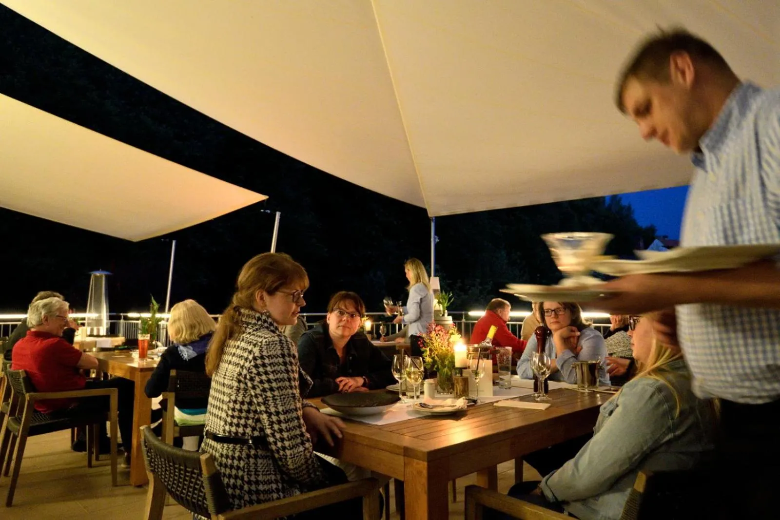 Restaurant/places to eat in Der Kronprinz