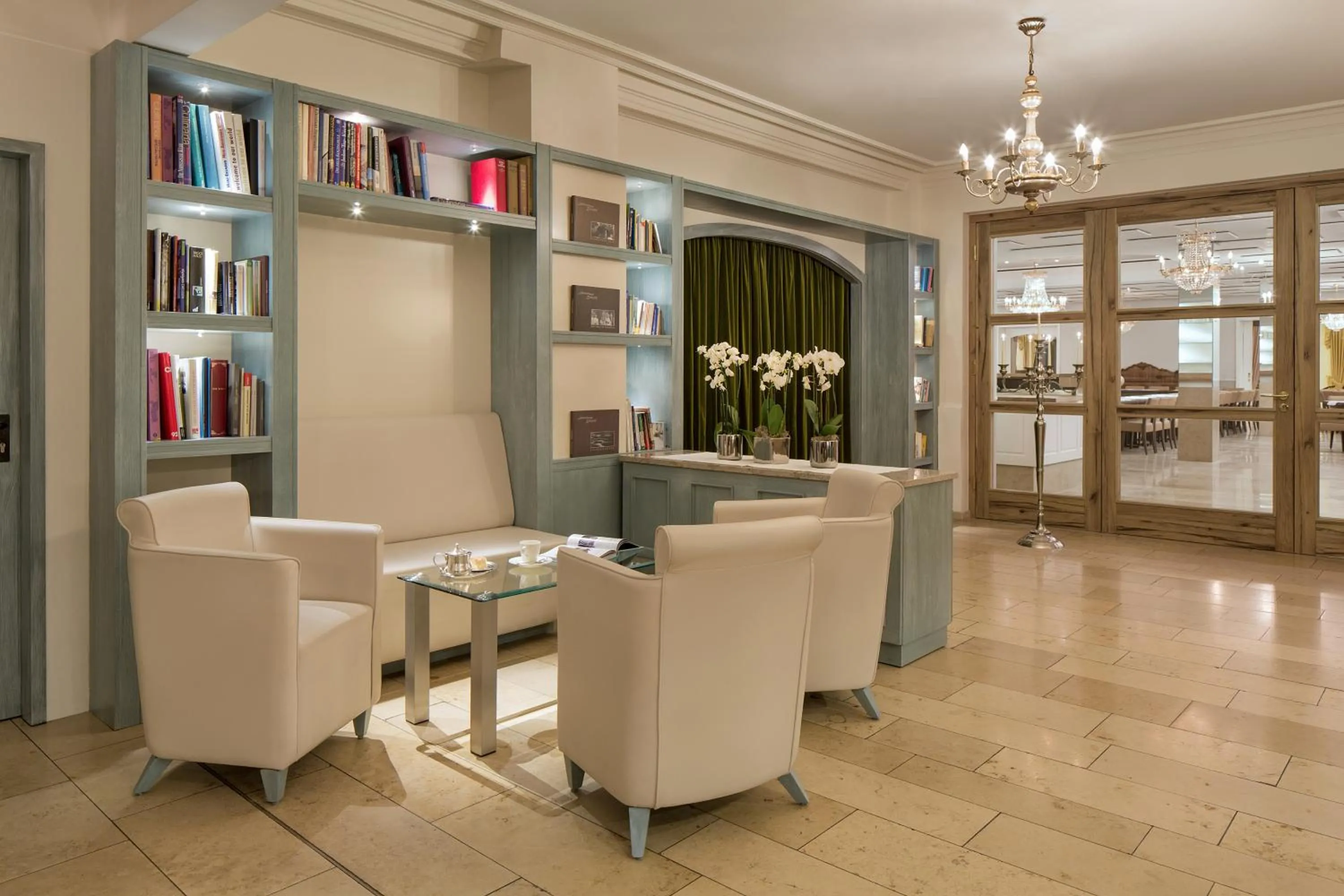 Lobby or reception in Der Kronprinz