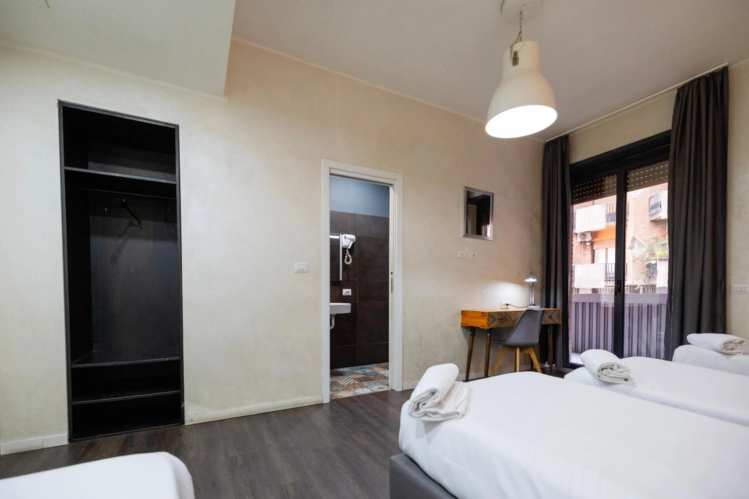 Bedroom, Bed in Hostel Trastevere