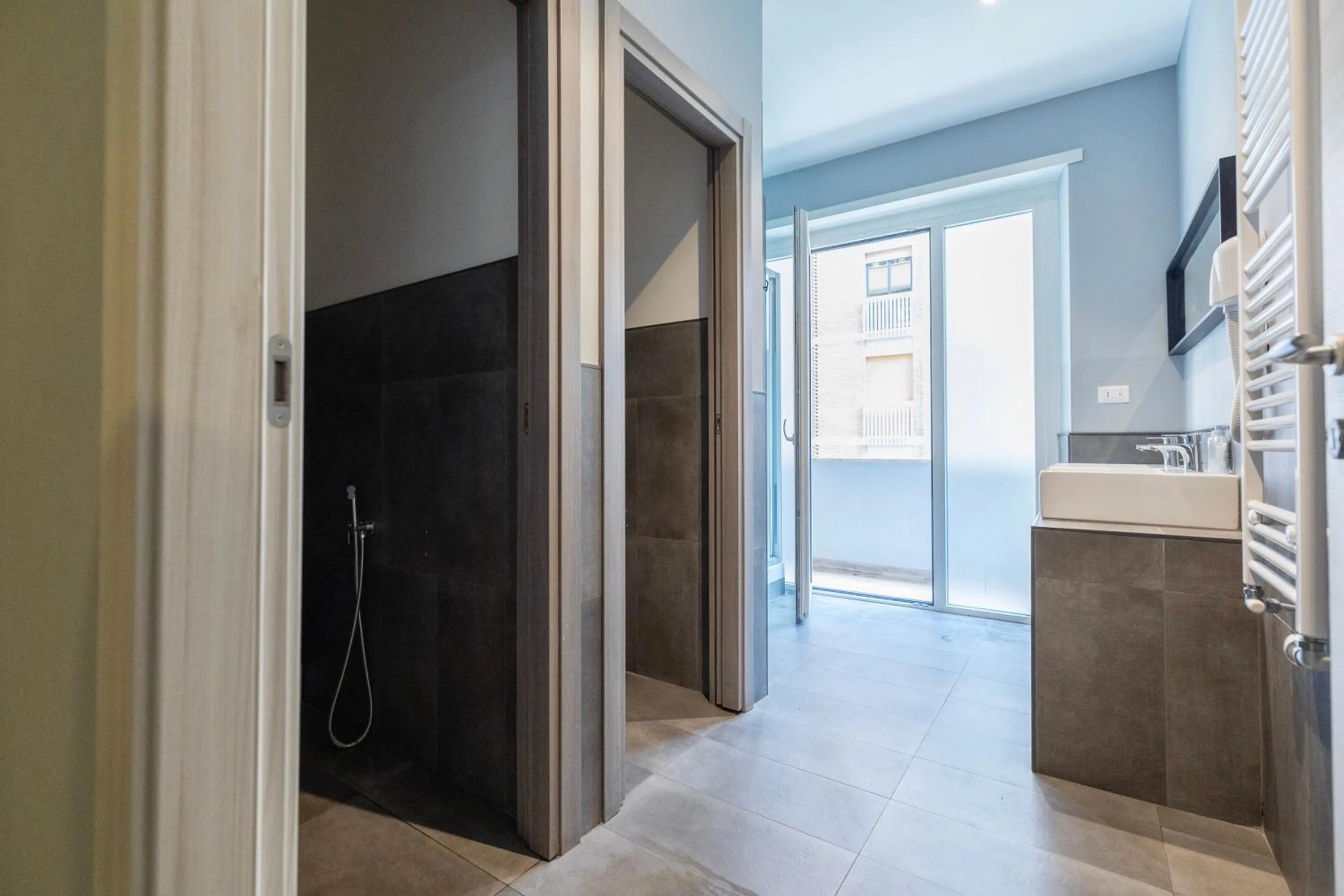 Bathroom in Hostel Trastevere