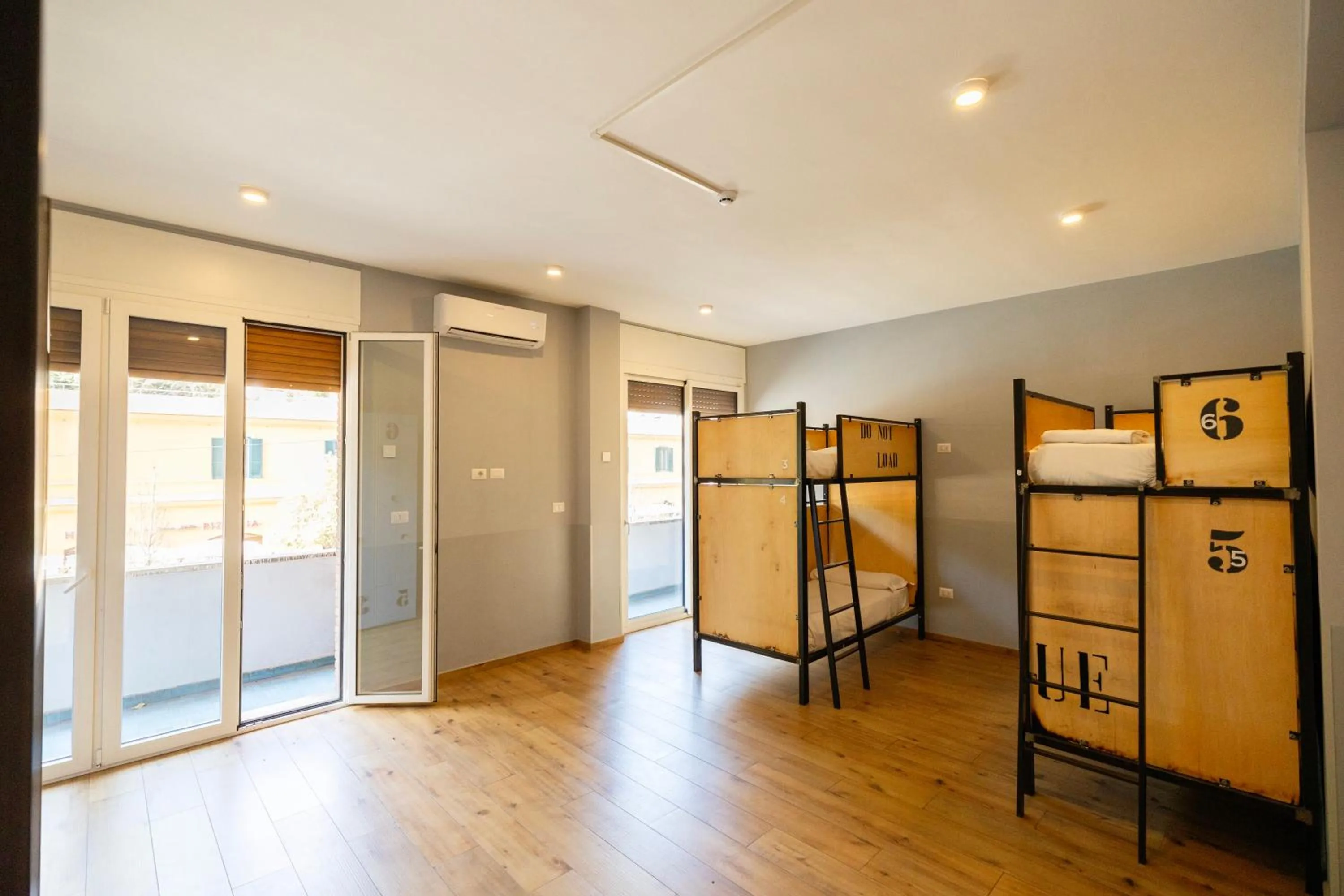 Bedroom, Bed in Hostel Trastevere