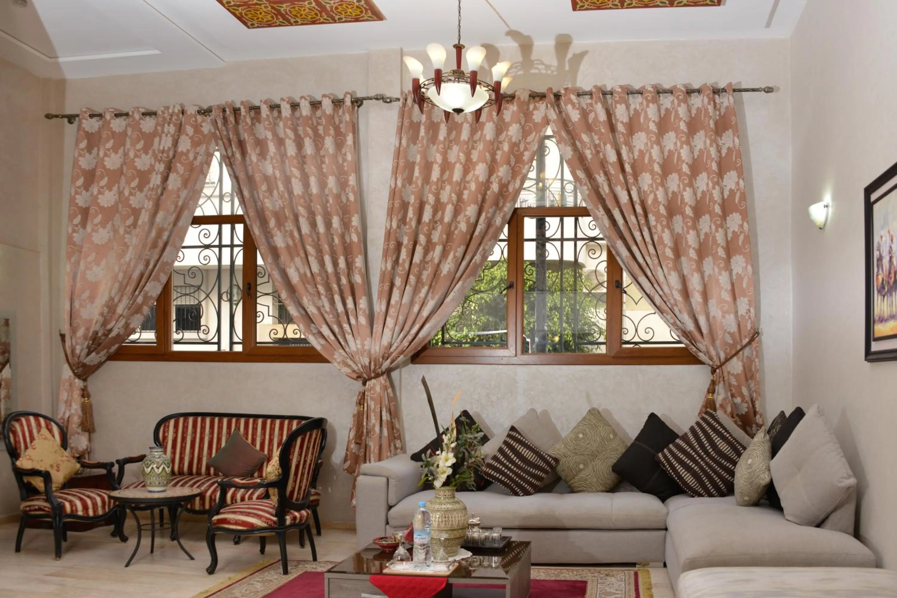 Living room in Aparthotel Les Oliviers Suites & Spa