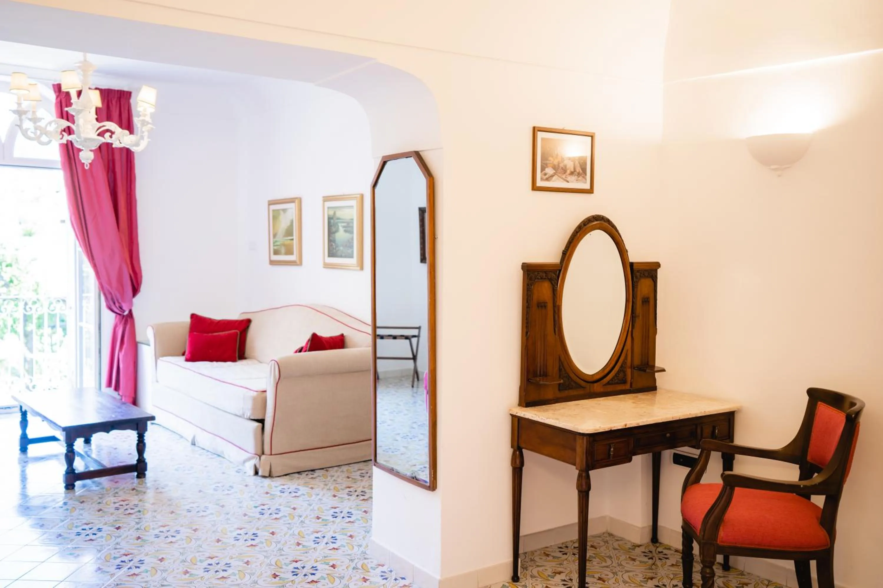 Living room, Bed in Hotel Giordano