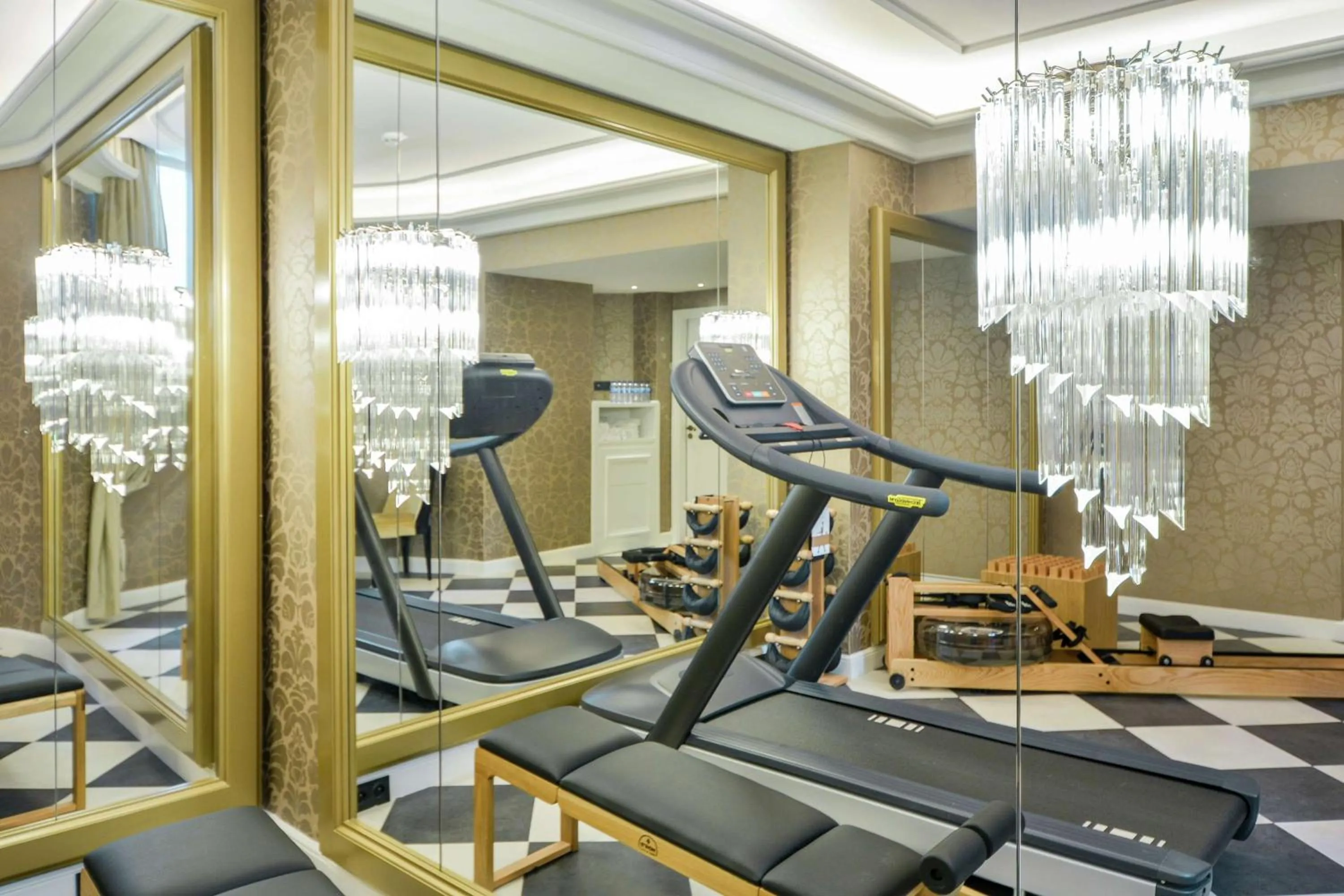 Fitness centre/facilities in Maison Astor Paris, Curio Collection by Hilton