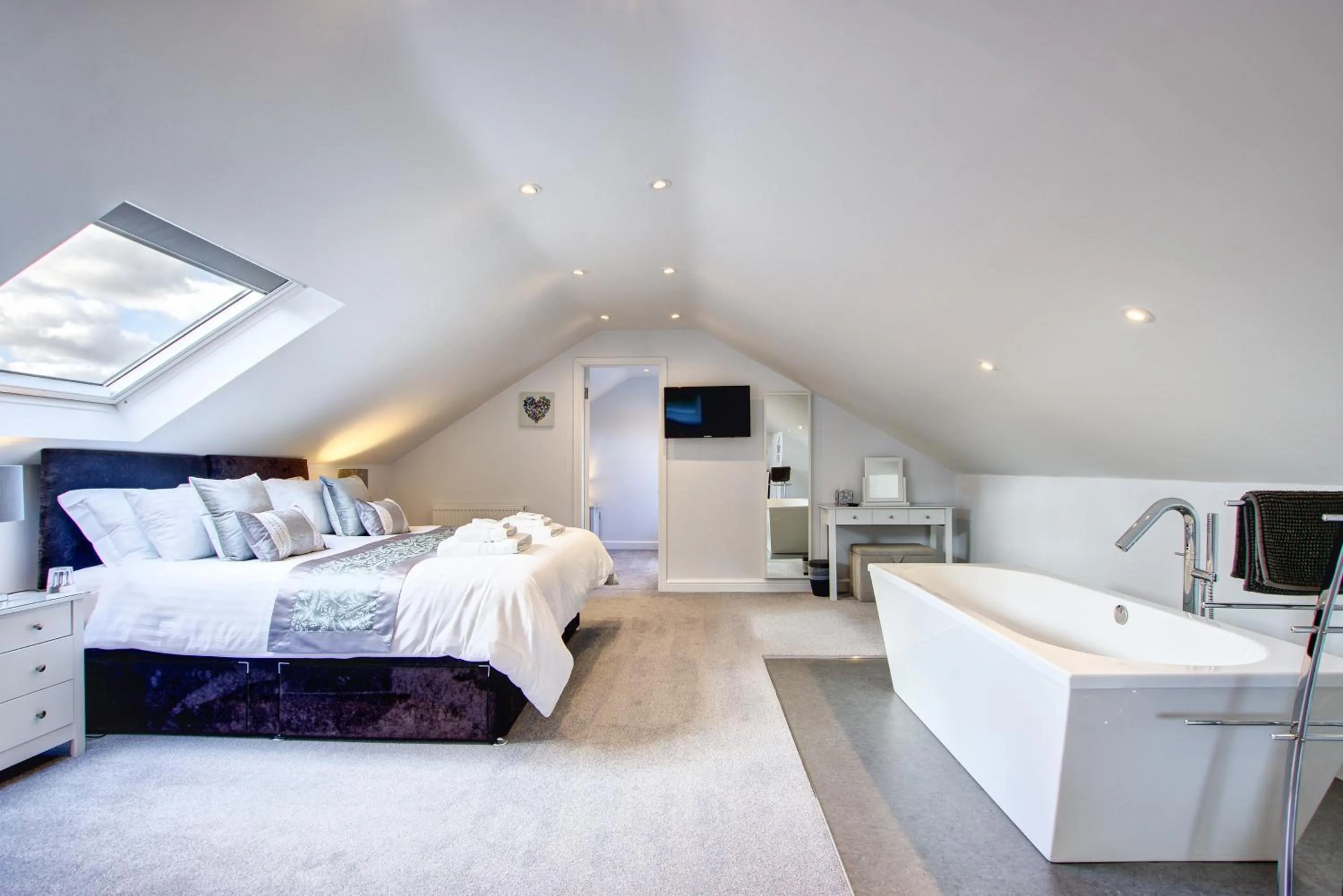 Bedroom, Bed in Rooms At Aysgarth ,Town Ends