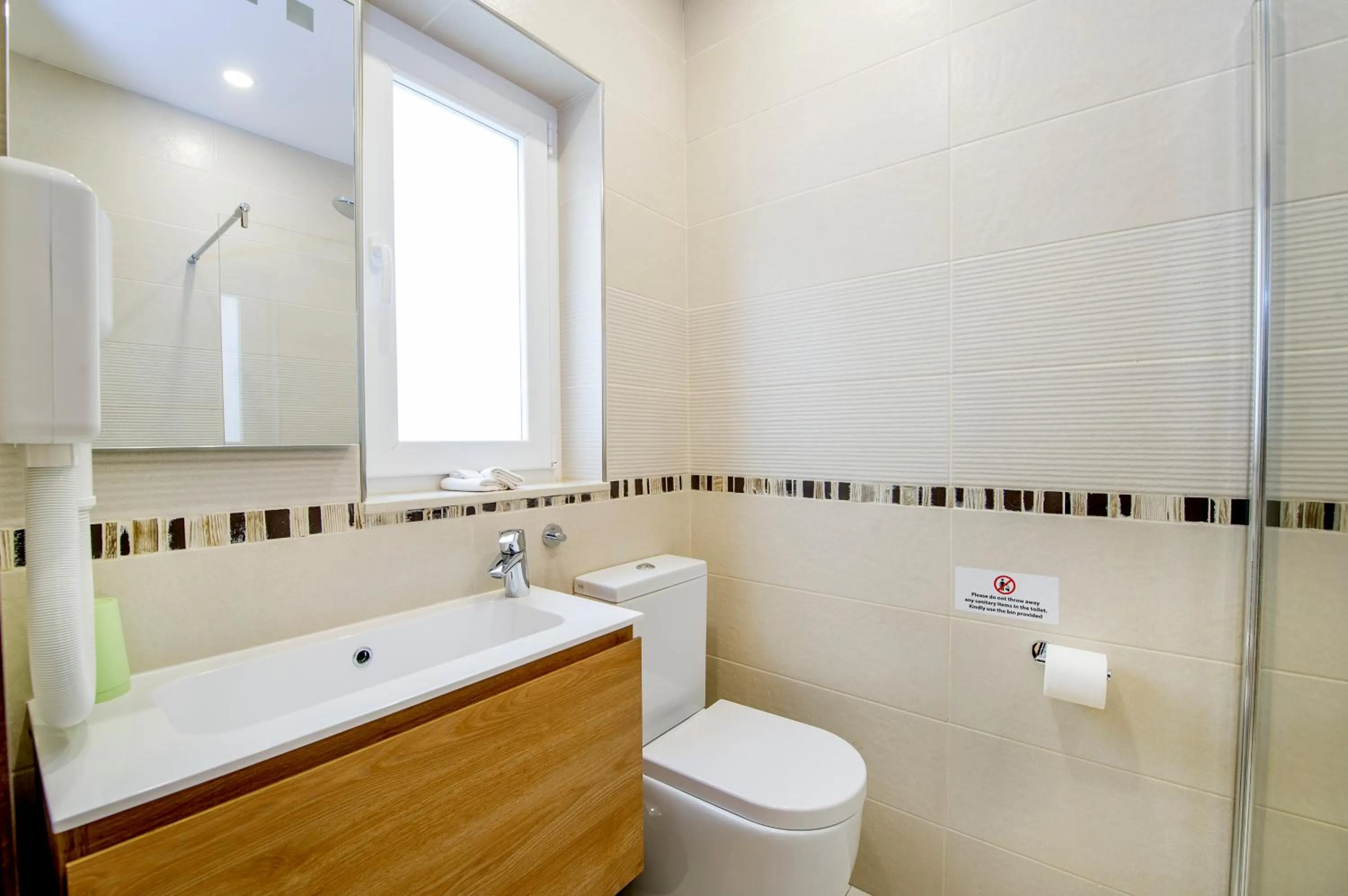 Toilet in South Wind Guesthouse