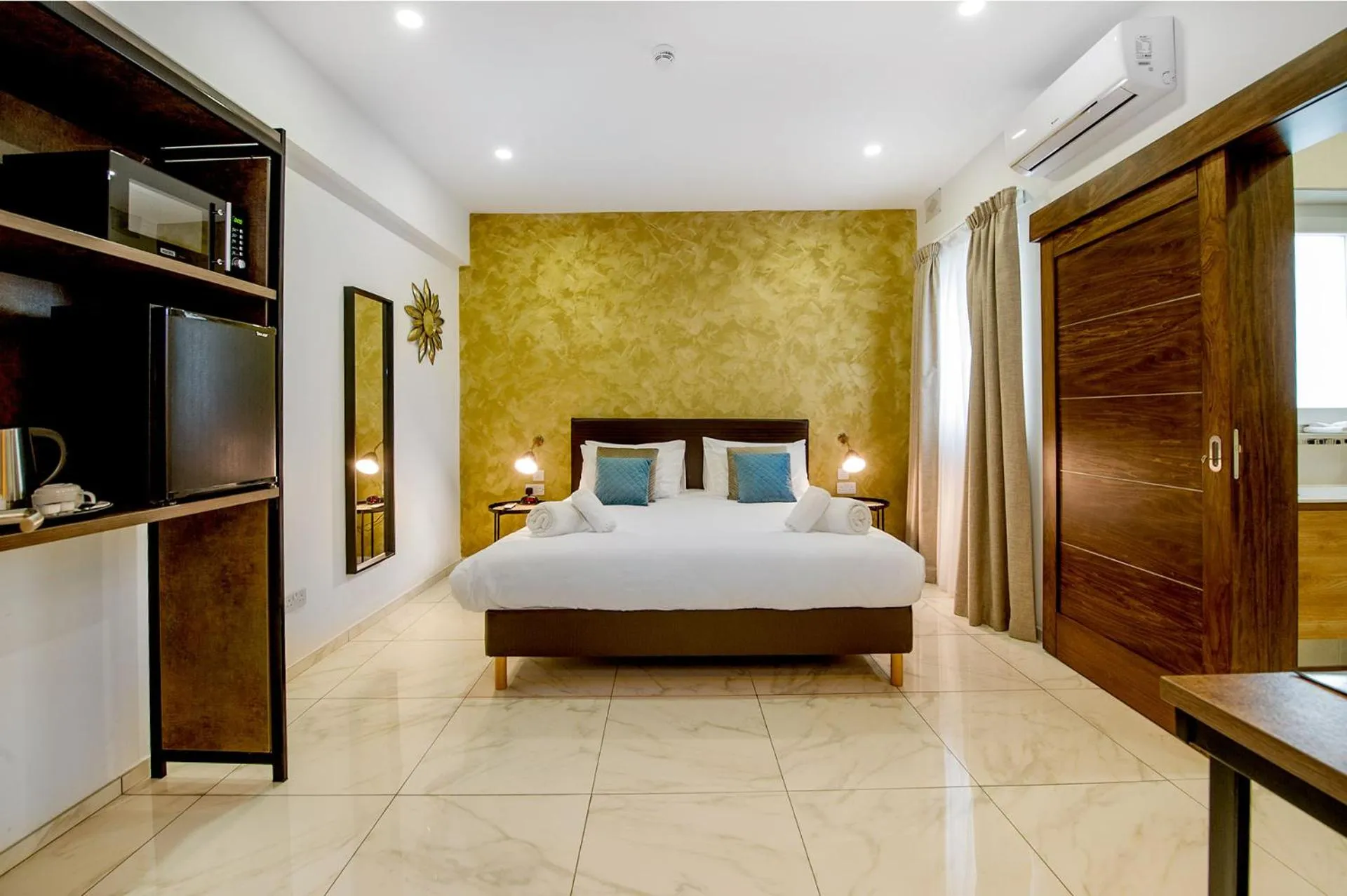 Bed in South Wind Guesthouse