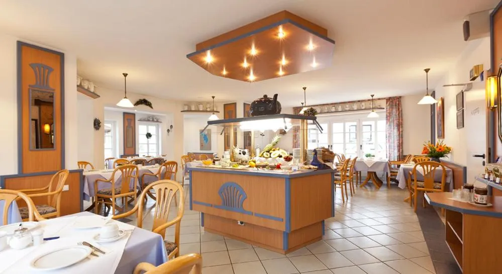 Restaurant/places to eat in Hotel Ingeborg