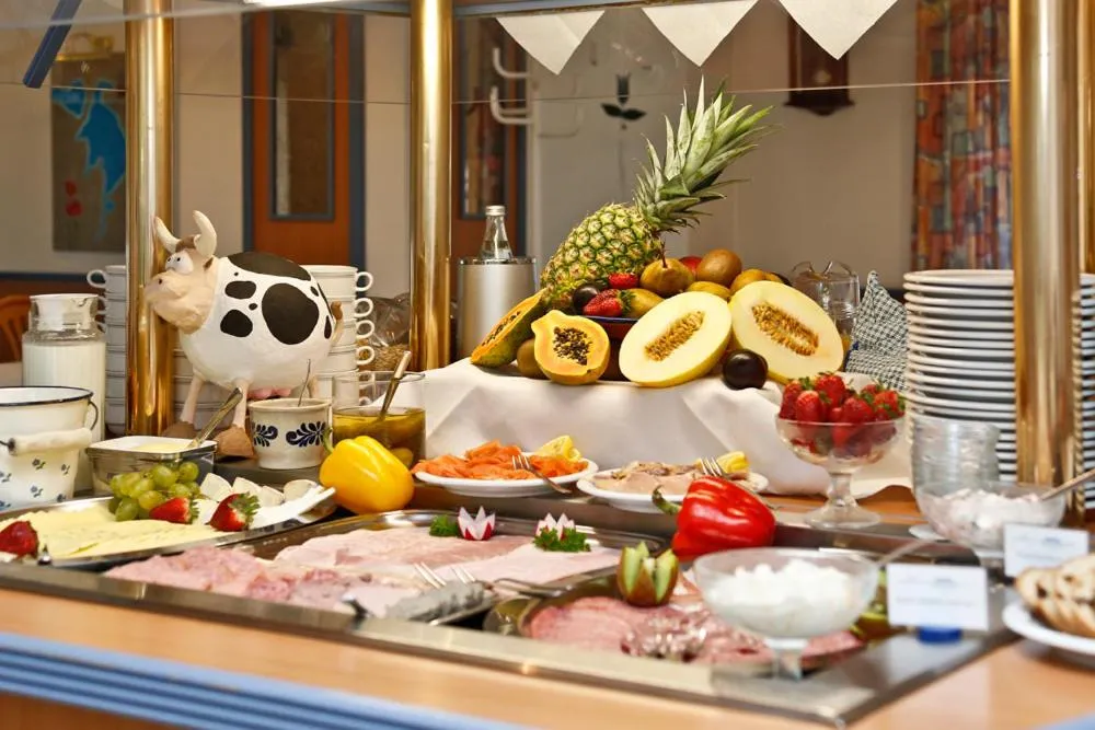 Food and drinks in Hotel Ingeborg