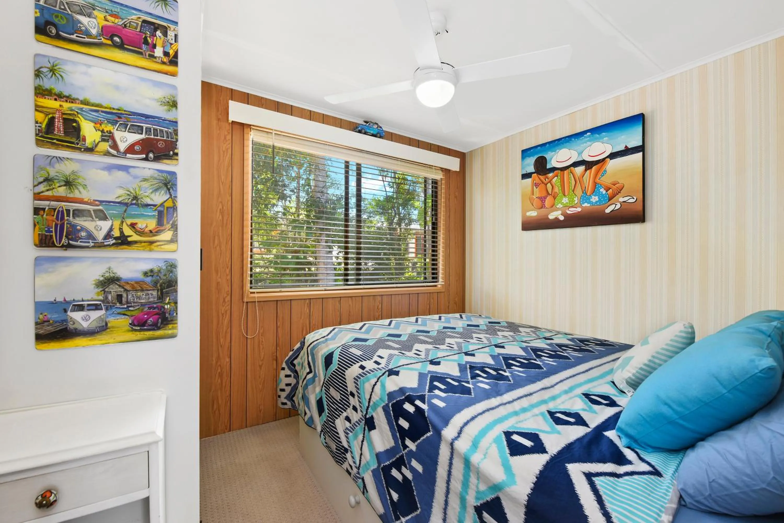Bedroom, Bed in Flynns Beach Caravan Park