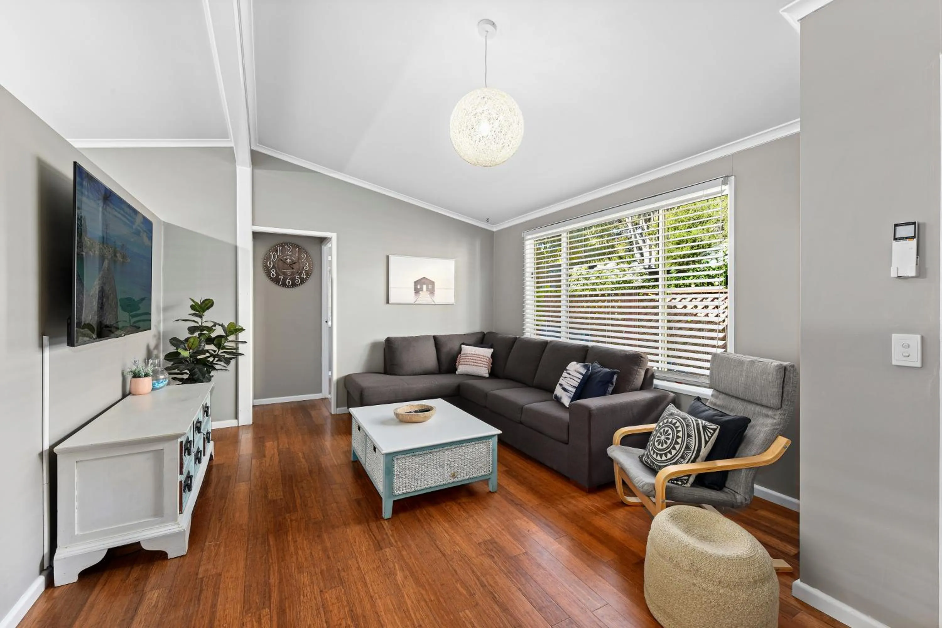 Living room in Flynns Beach Caravan Park