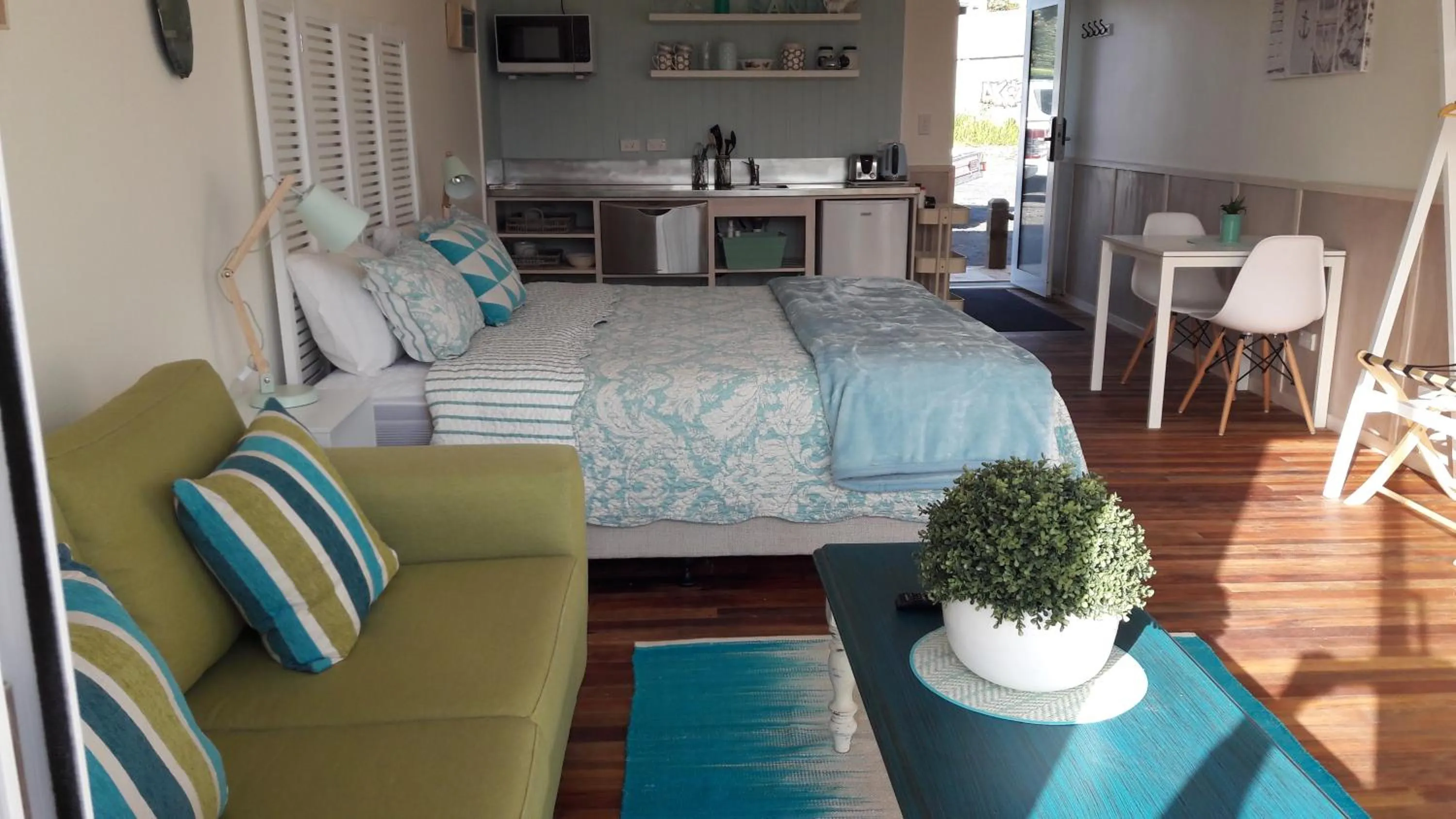 King Studio in Leigh Central