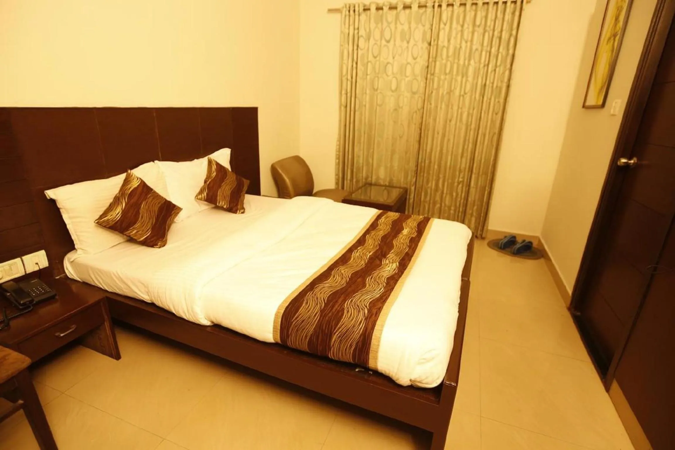 Bedroom, Bed in Orion Residency Hotel Near Chennai Central Railway Station