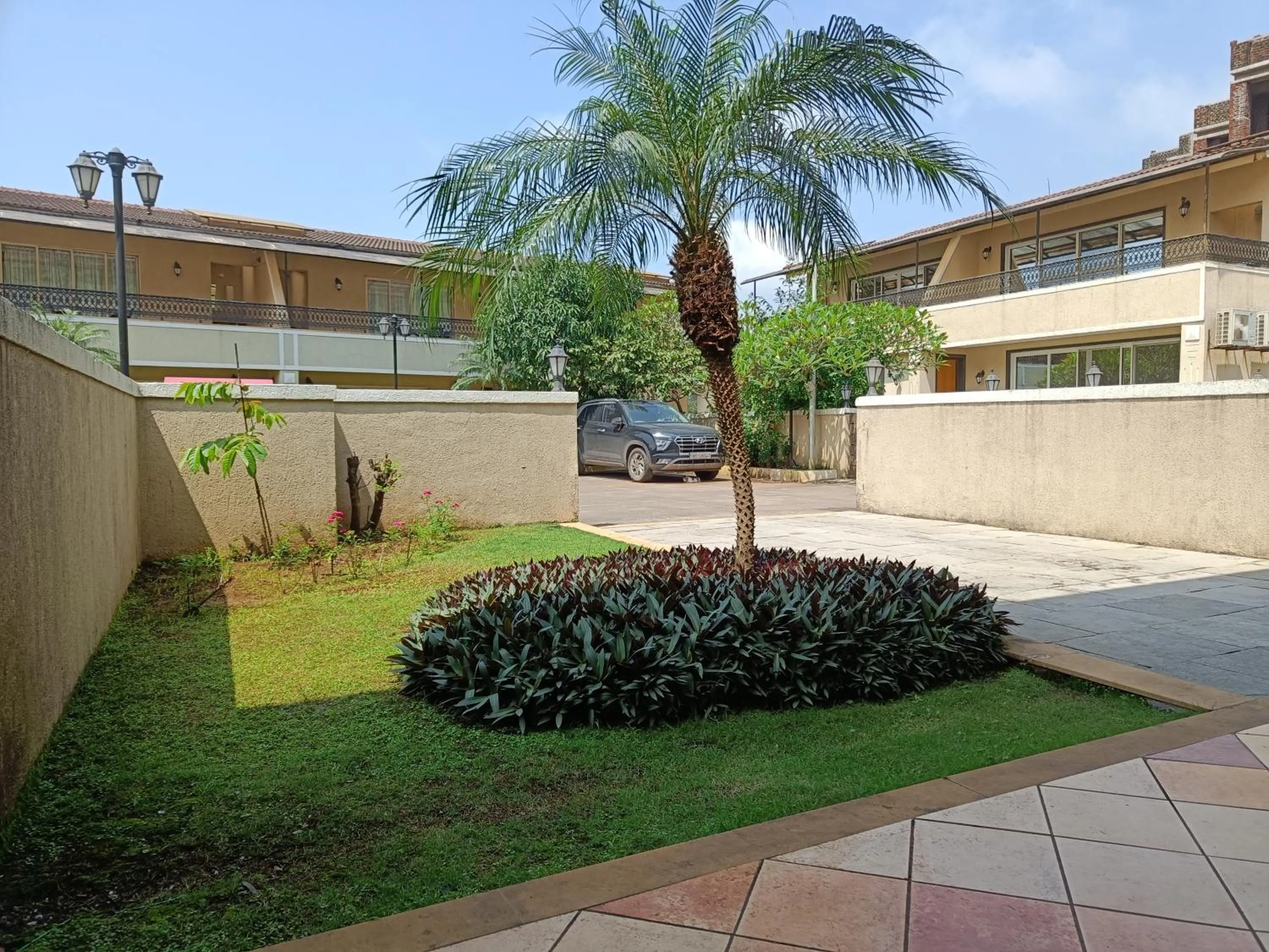 Misty Meadows, Lonavala