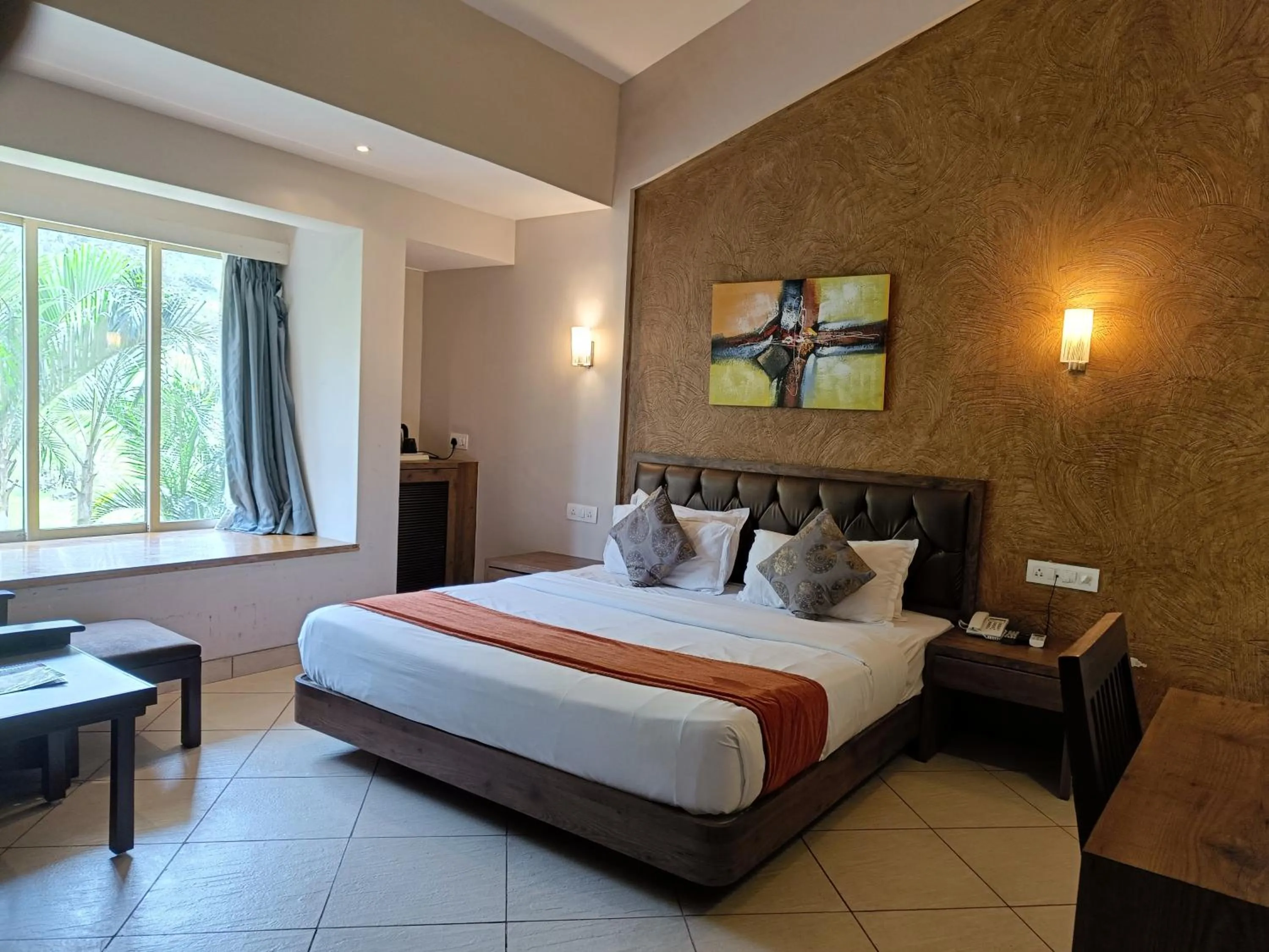 Bed in Misty Meadows, Lonavala