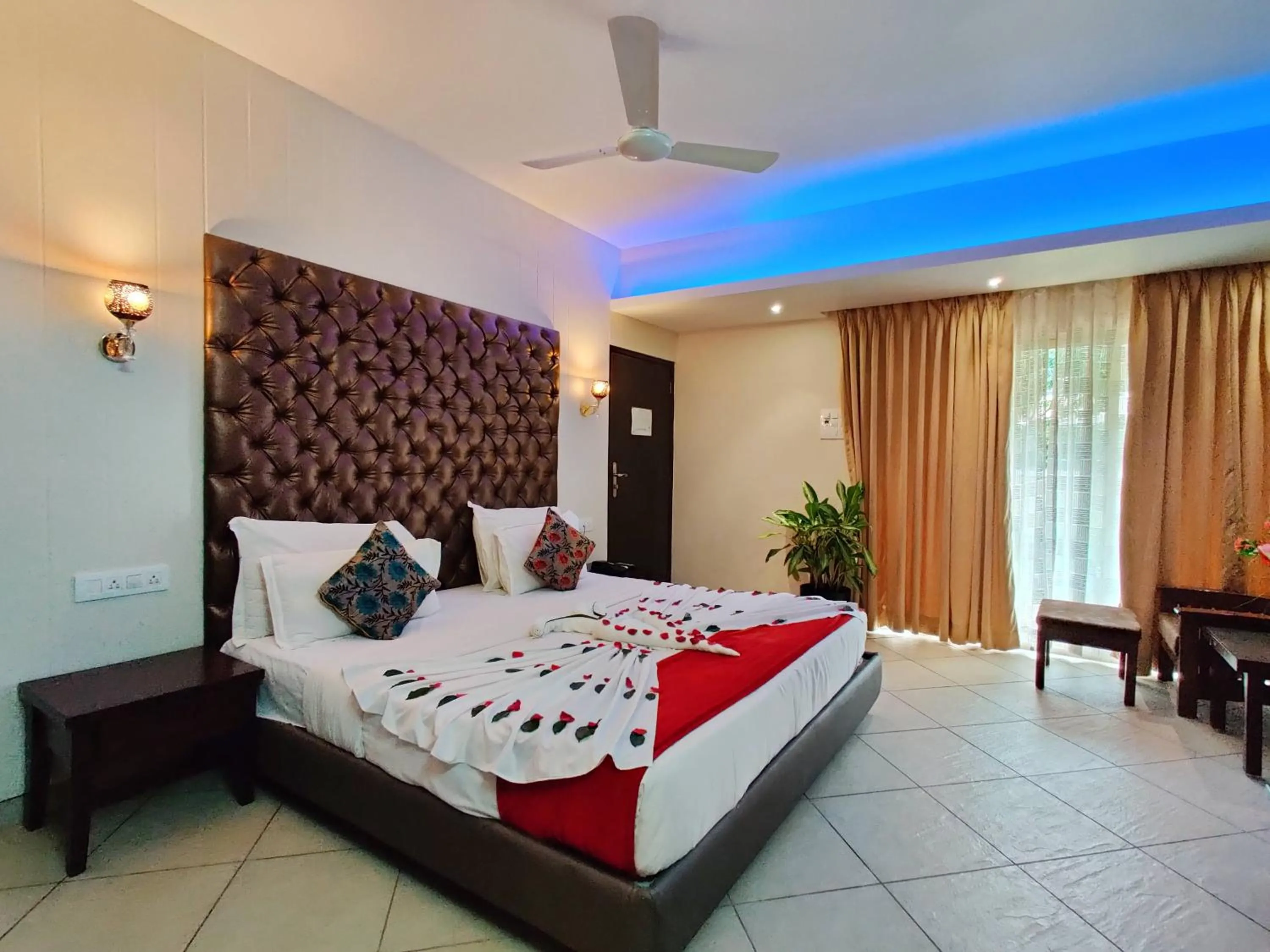 Bed in Misty Meadows, Lonavala