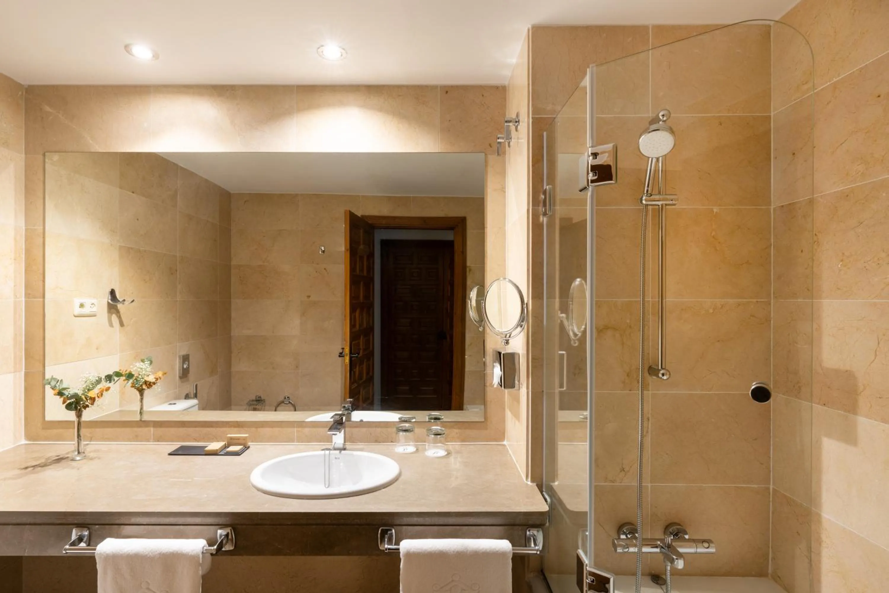 Bathroom in Parador de Málaga Gibralfaro