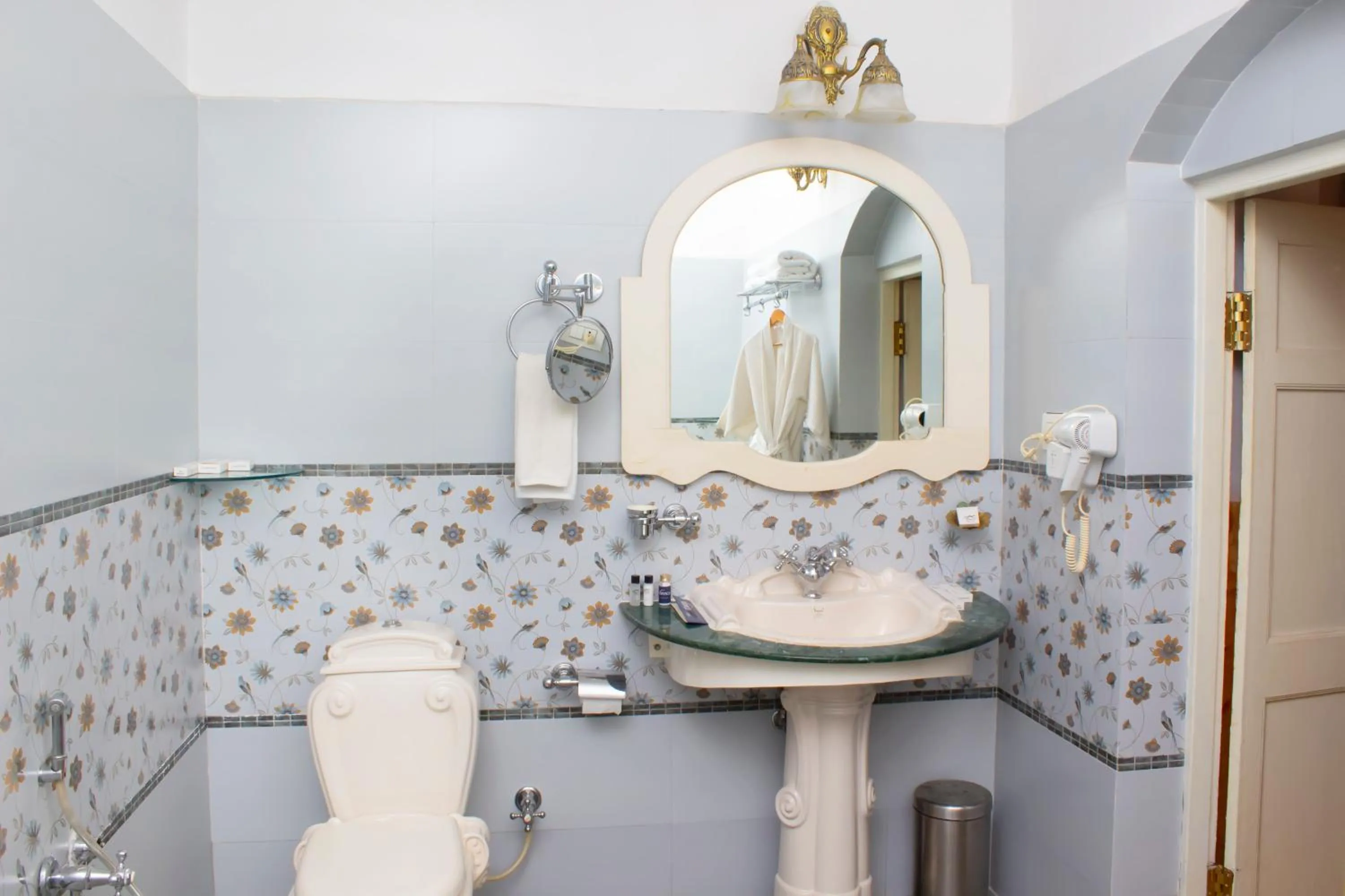 Bathroom in West Downs - The Heritage Resort