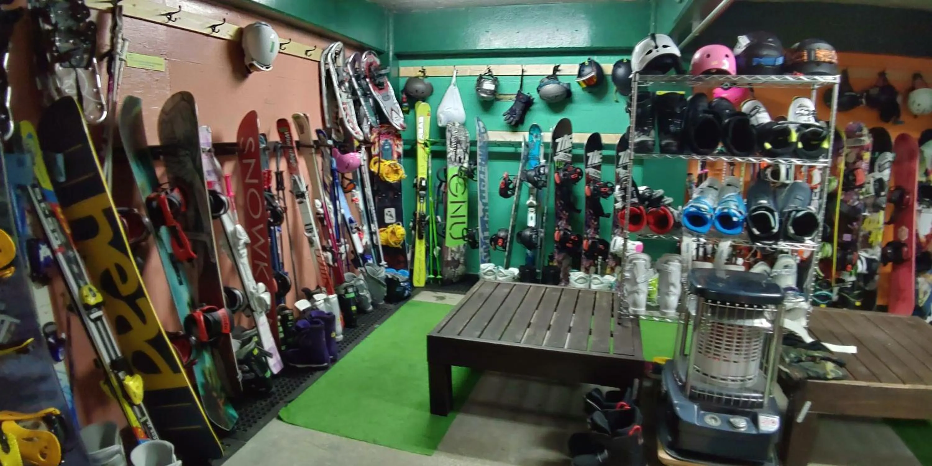 Skiing in Hotel Tae Windsor