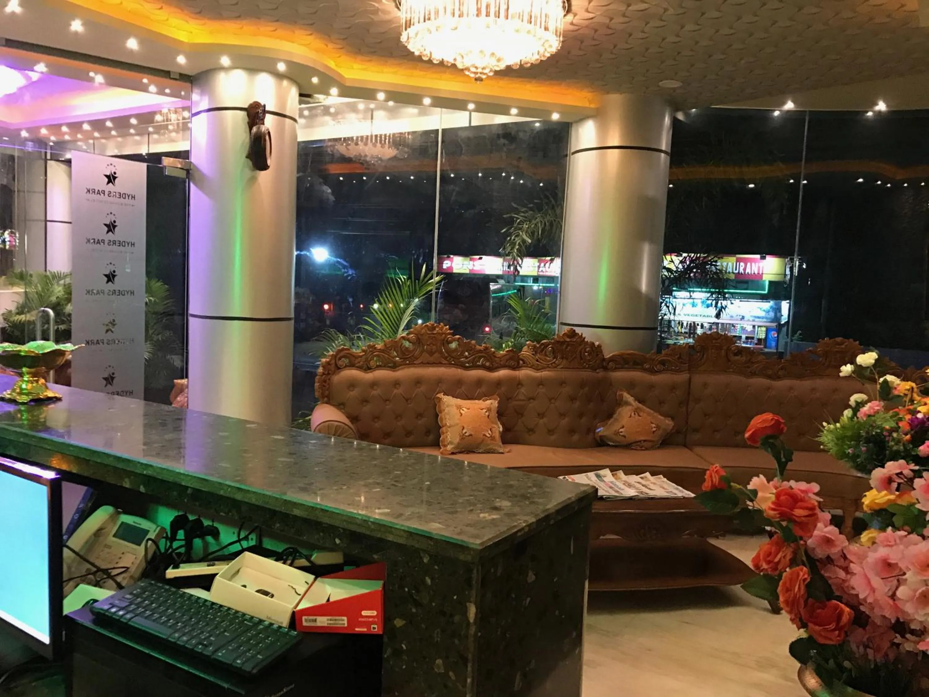 Lobby or reception in Hyders Park The Business Hotel