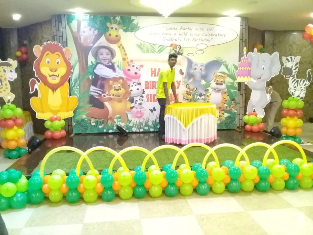 Property building in Hyders Park The Business Hotel