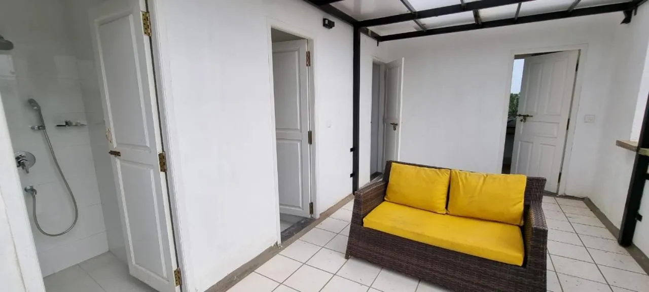 Seating area in Kadal The Beach House