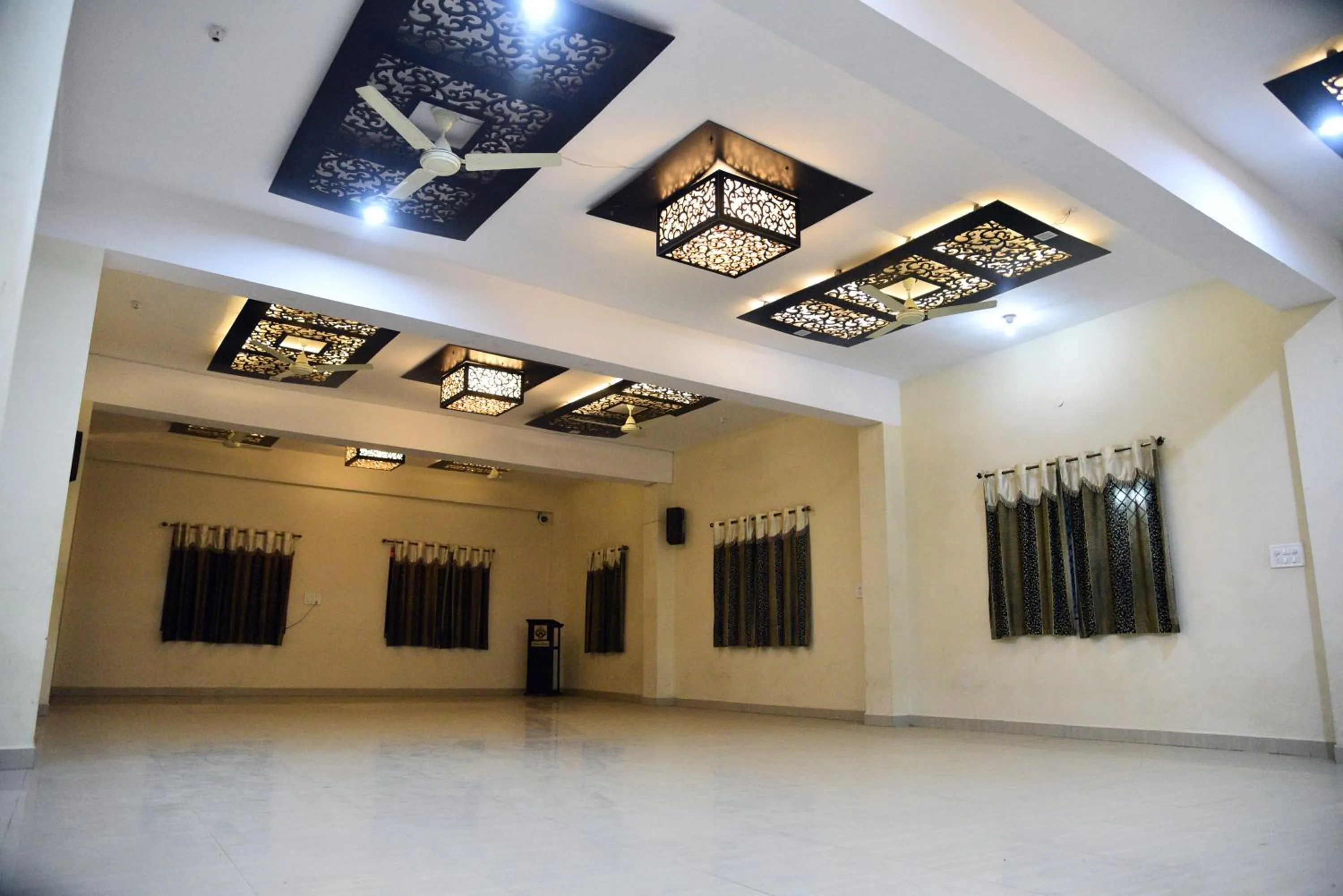 Banquet/Function facilities in Hotel Parvati Palace Sehore