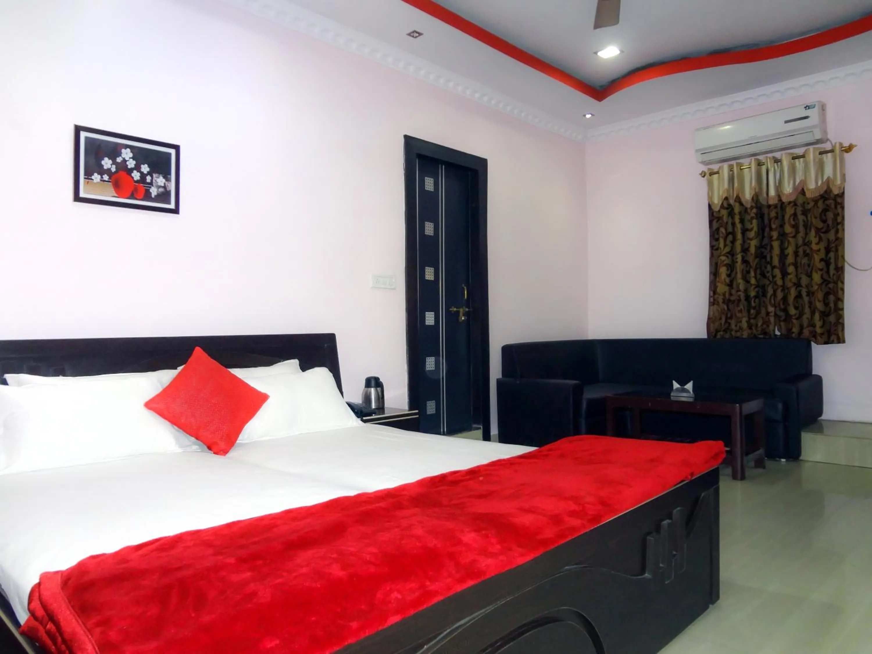 Bed in Hotel Parvati Palace Sehore