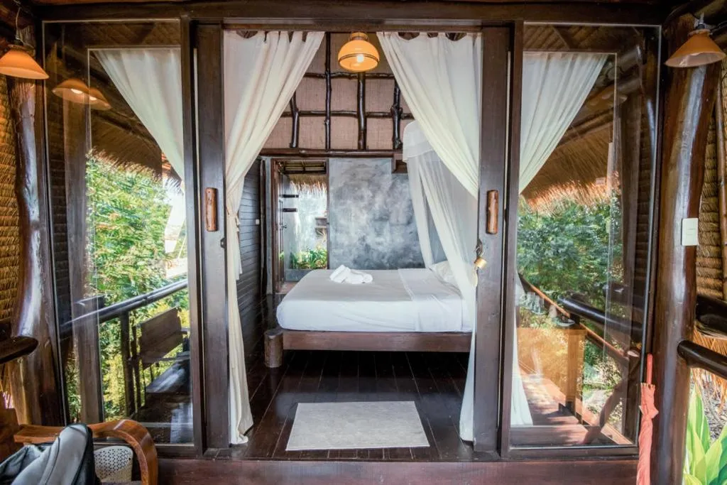 Photo of the whole room, Bed in Baan Talay Resort & Yoga