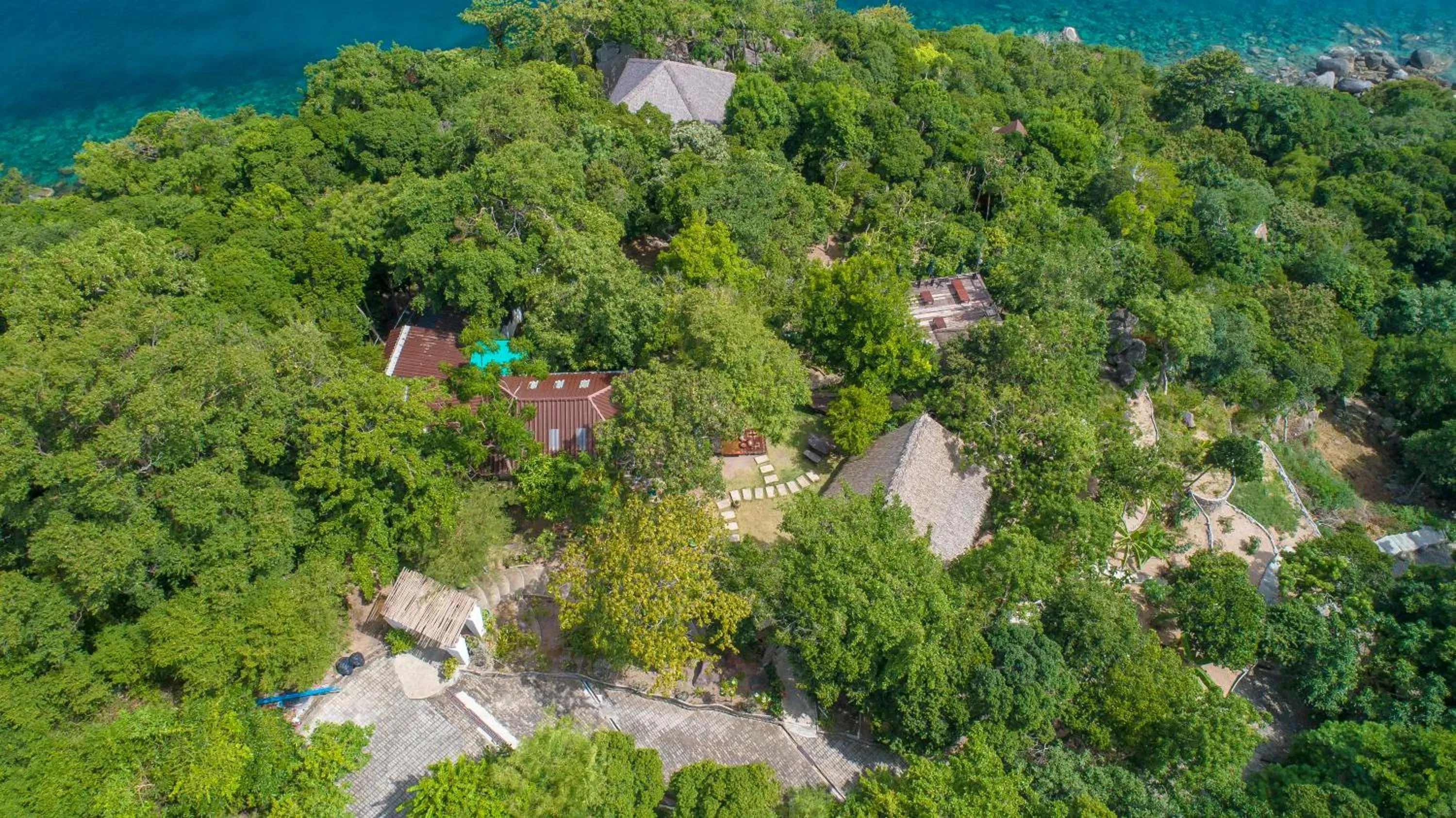 Property building in Baan Talay Resort & Yoga