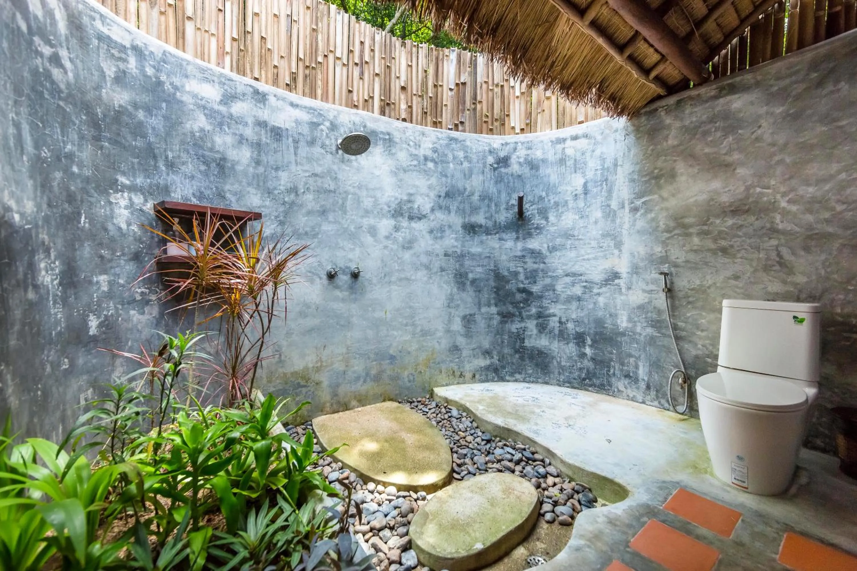 Shower in Baan Talay Resort & Yoga