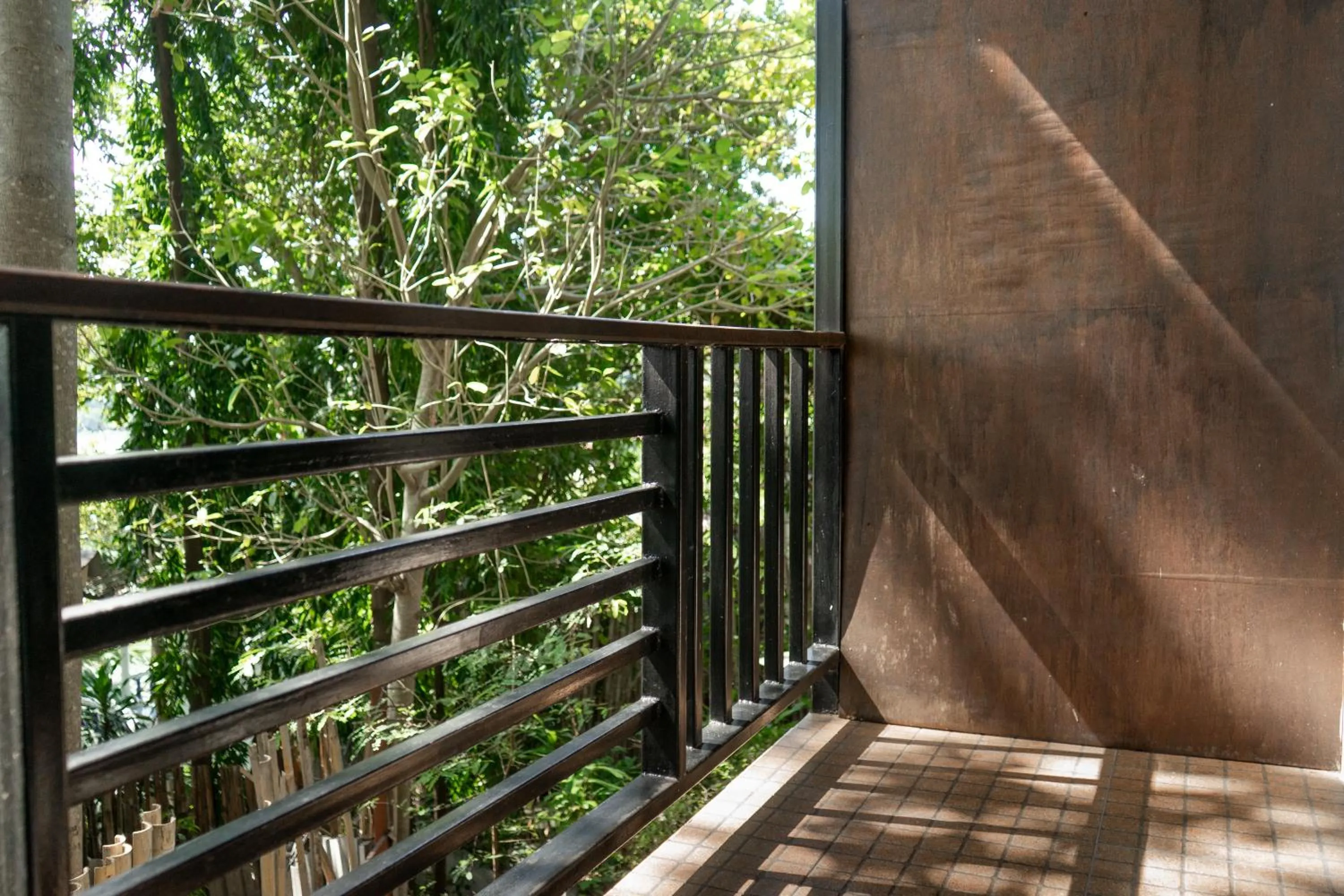 New Heaven Dive School and Resort