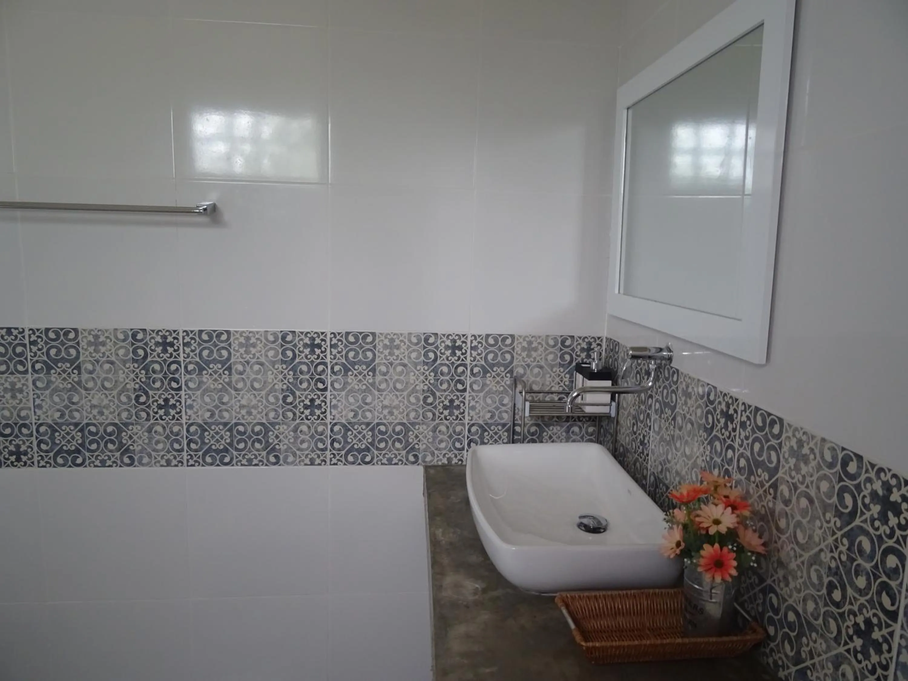 Shower in New Heaven Dive School and Resort