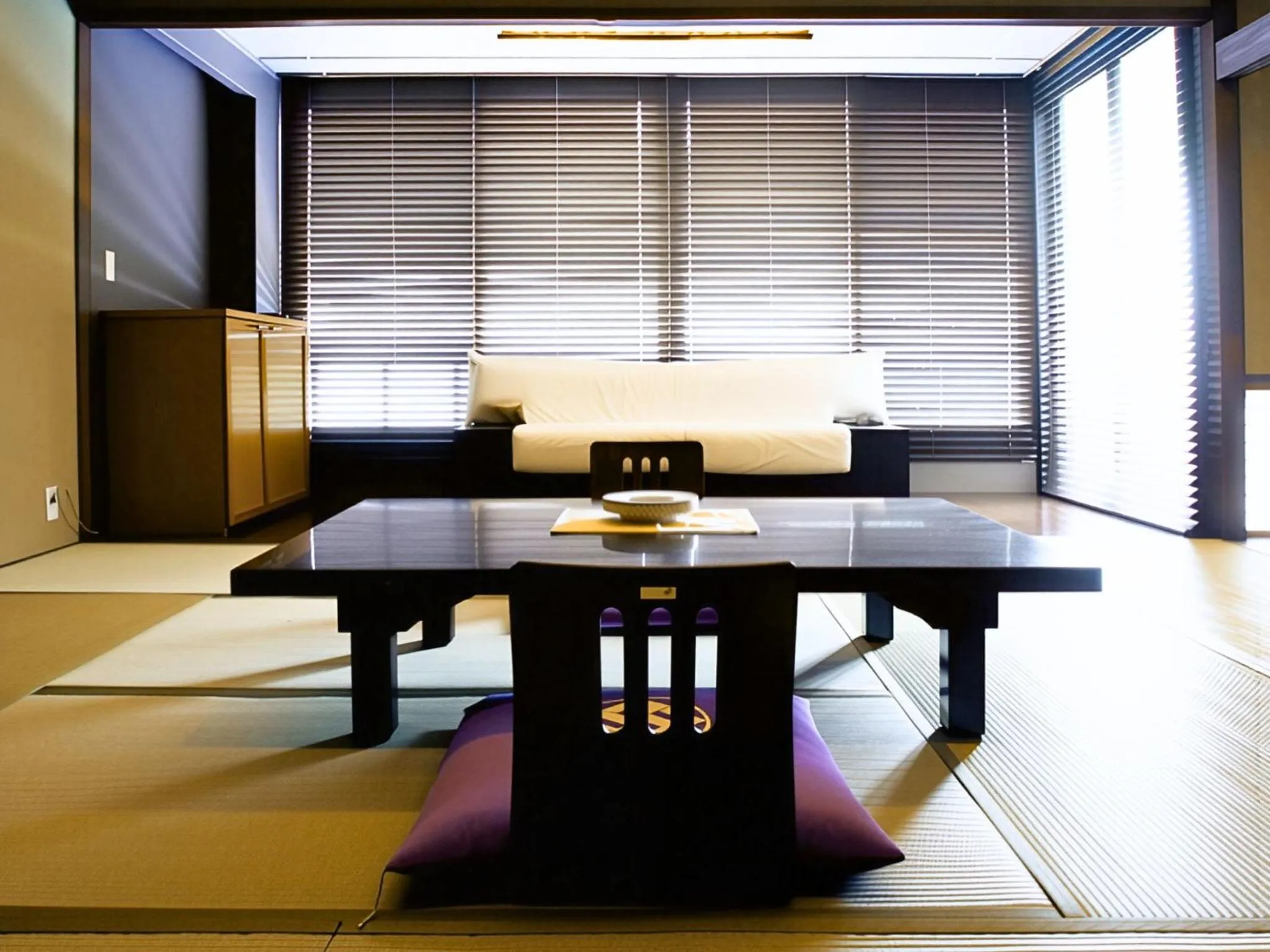 Living room, Bed in Kotobukitei